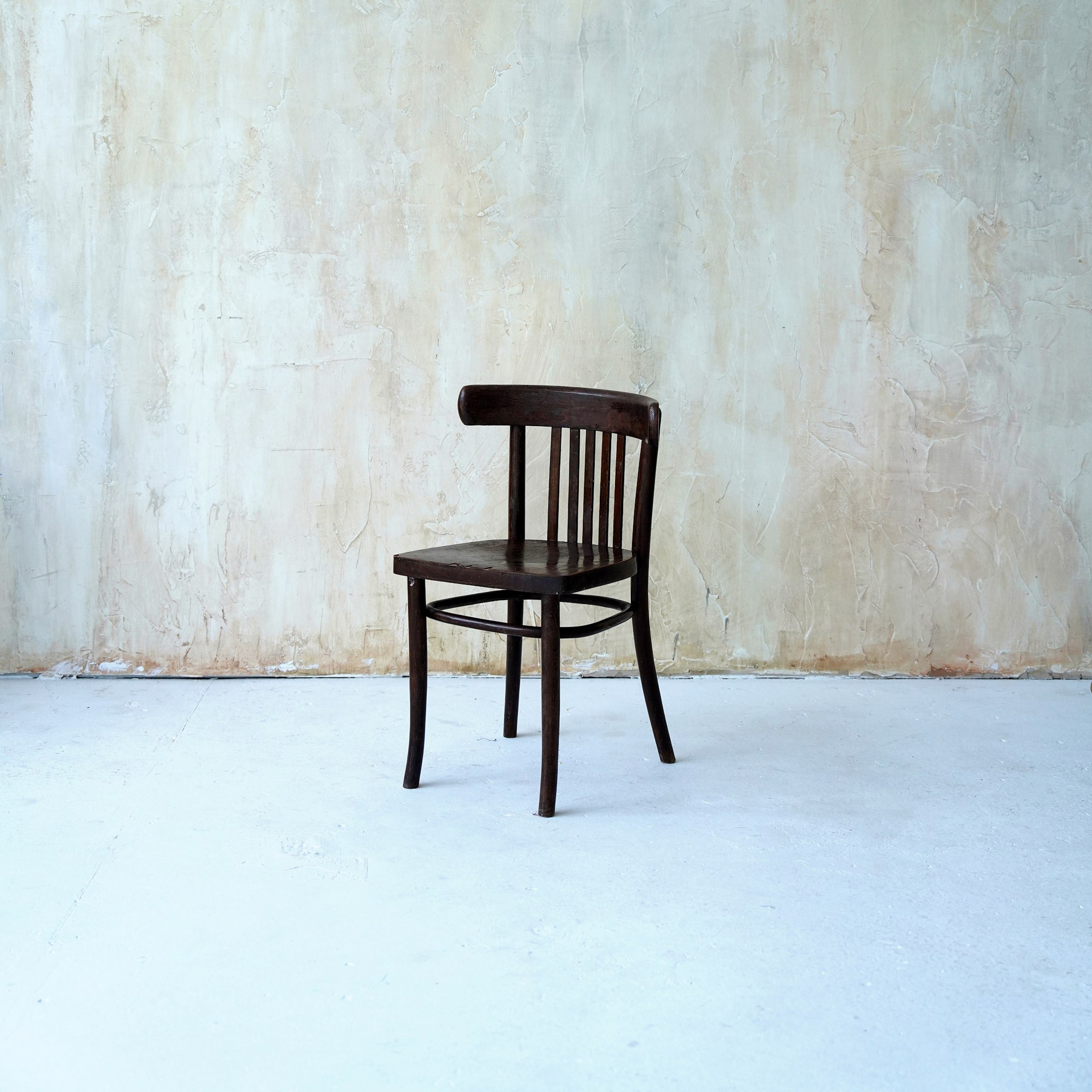 Стулья. Фотостудия Гранд в Санкт-Петербурге