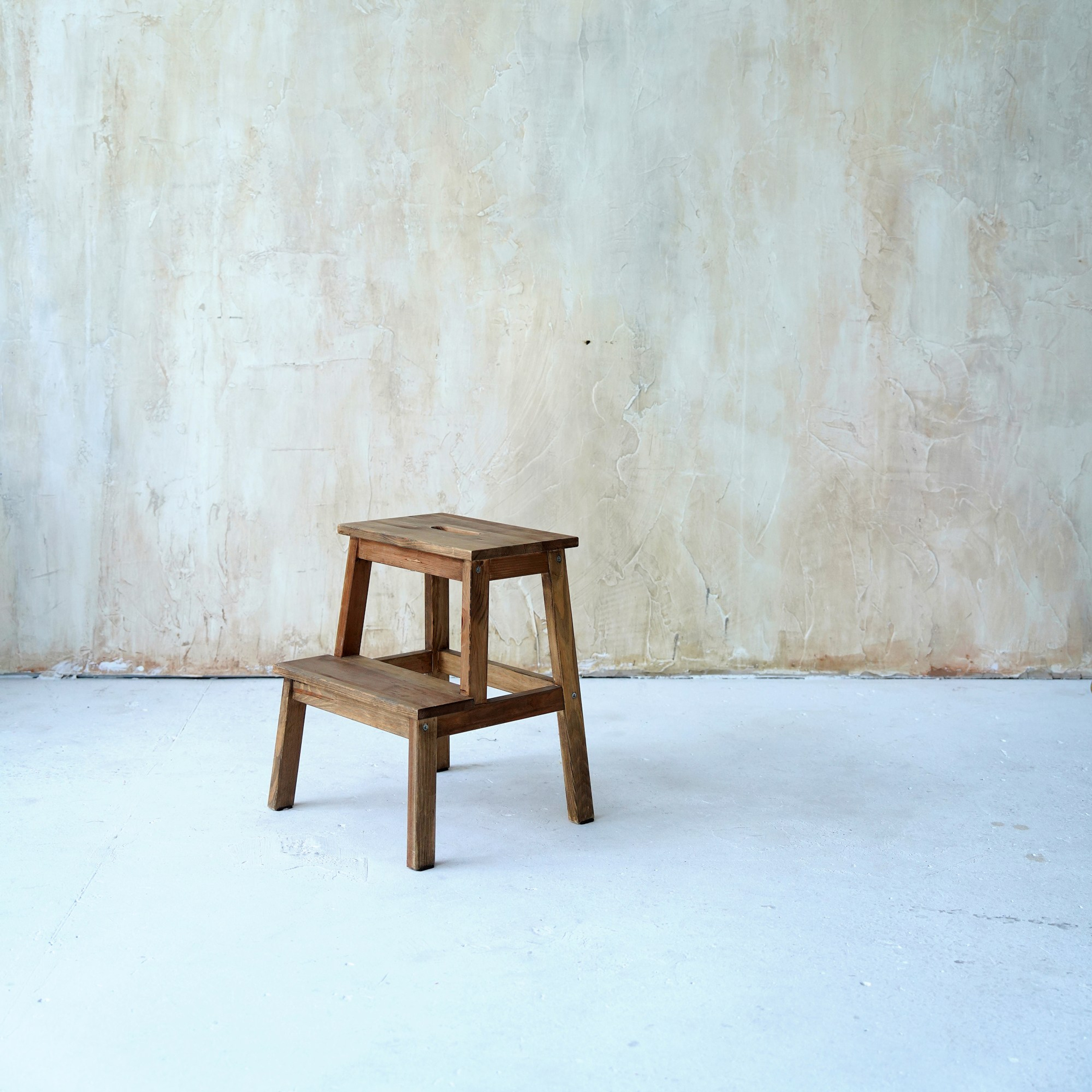 Стулья. Фотостудия Гранд в Санкт-Петербурге