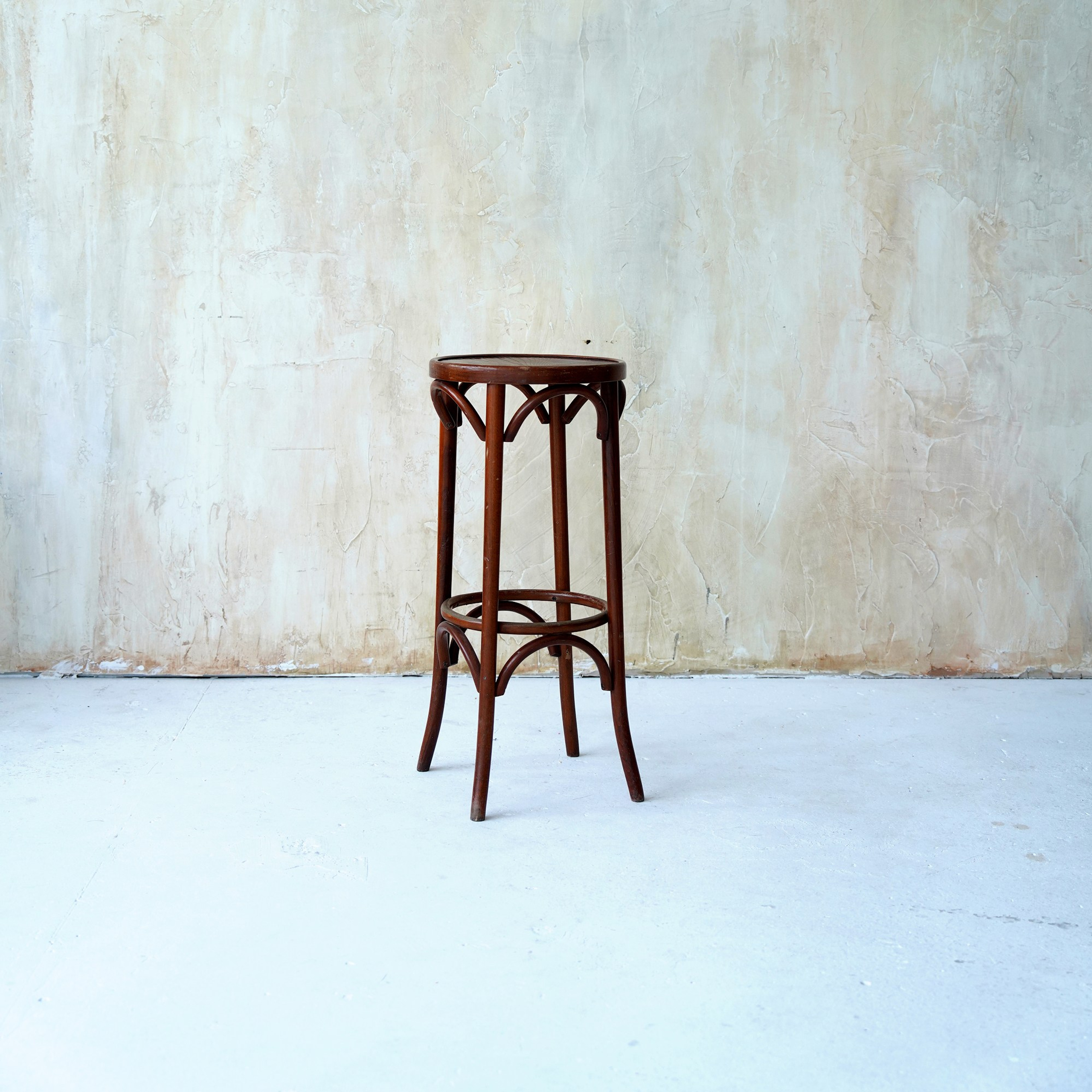 Стулья. Фотостудия Гранд в Санкт-Петербурге