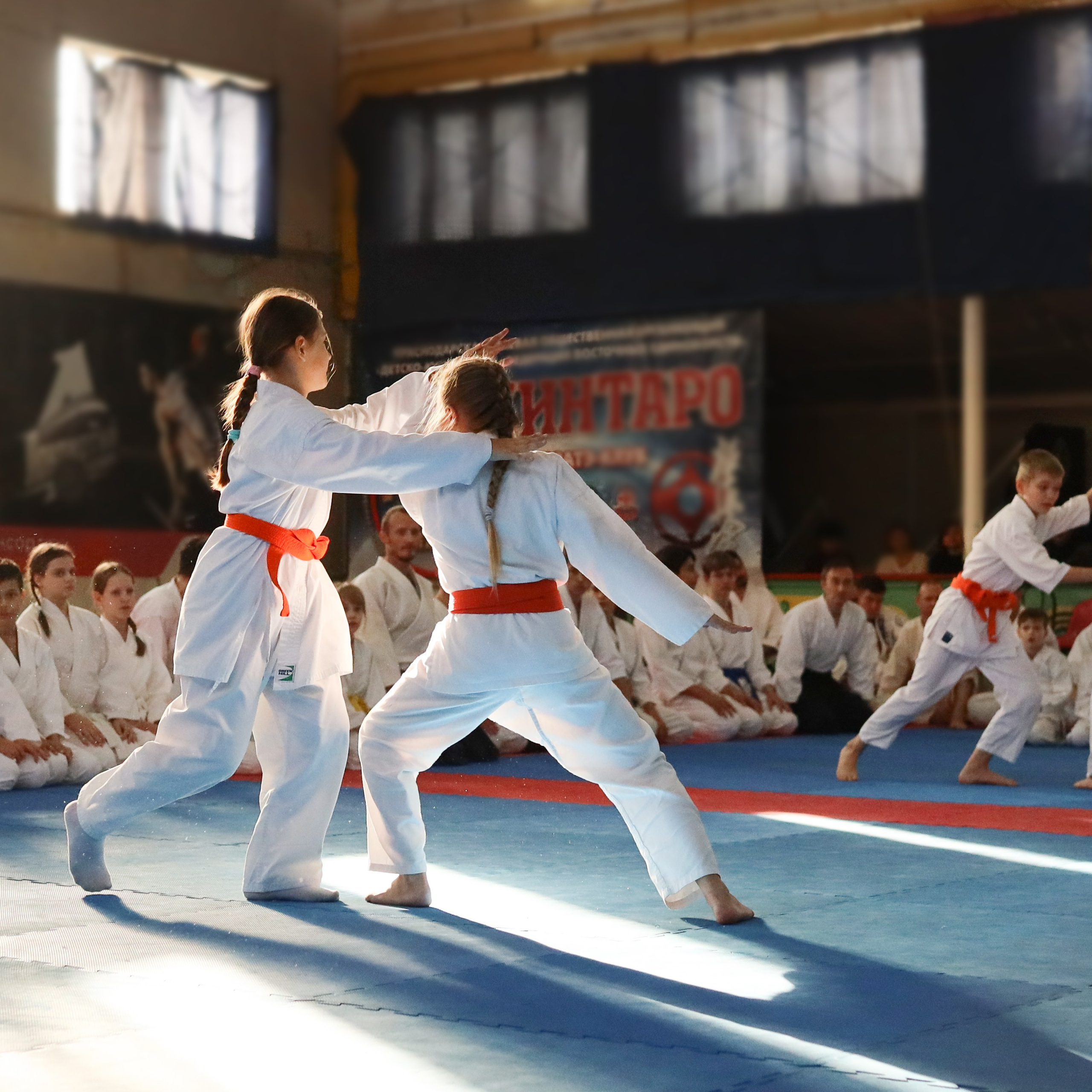 Репортажная съёмка Краснодар. Семейный и школьный фотограф в Краснодаре Юлия Избенко. Выпускные альбомы Краснодар