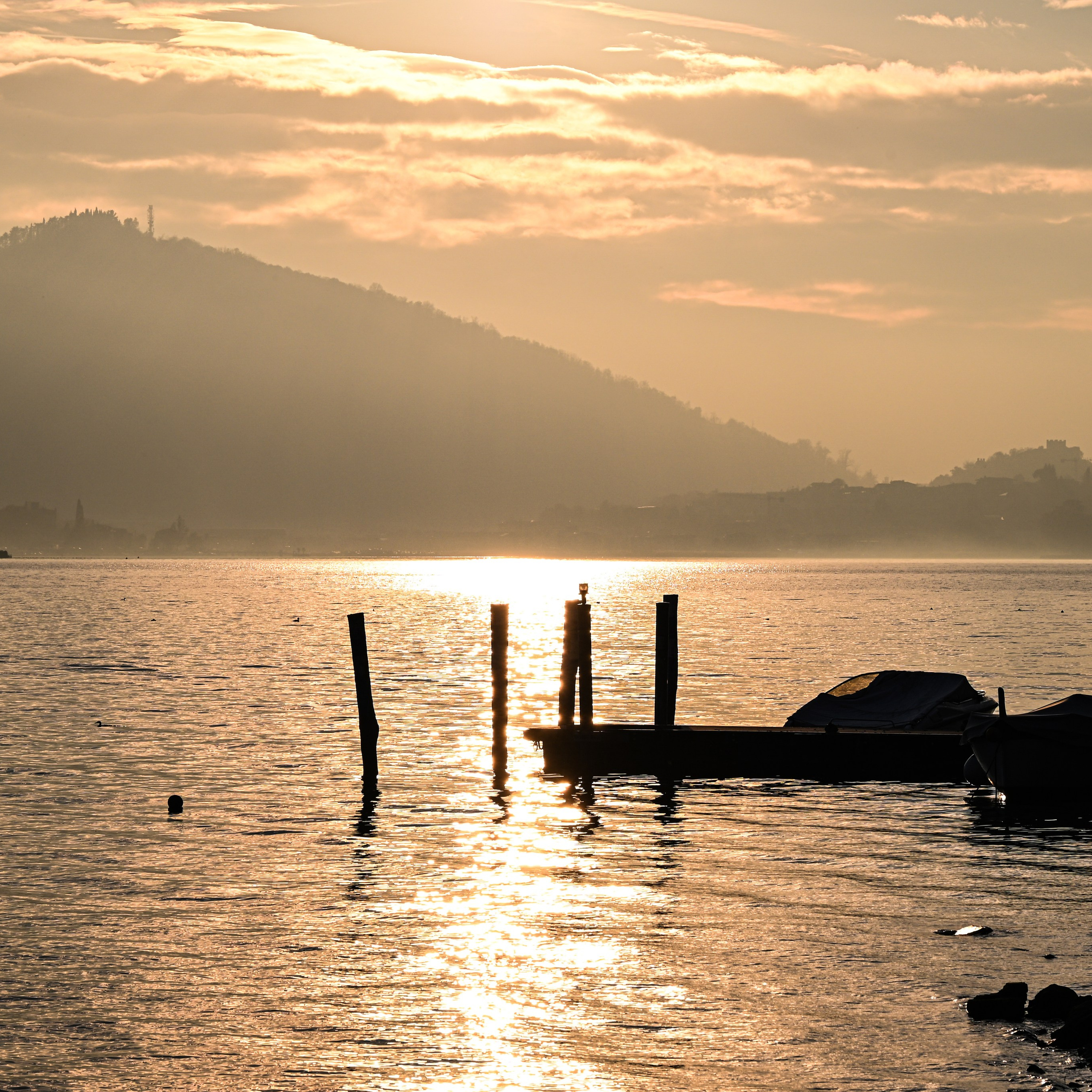 Lago d'iseo and hotel