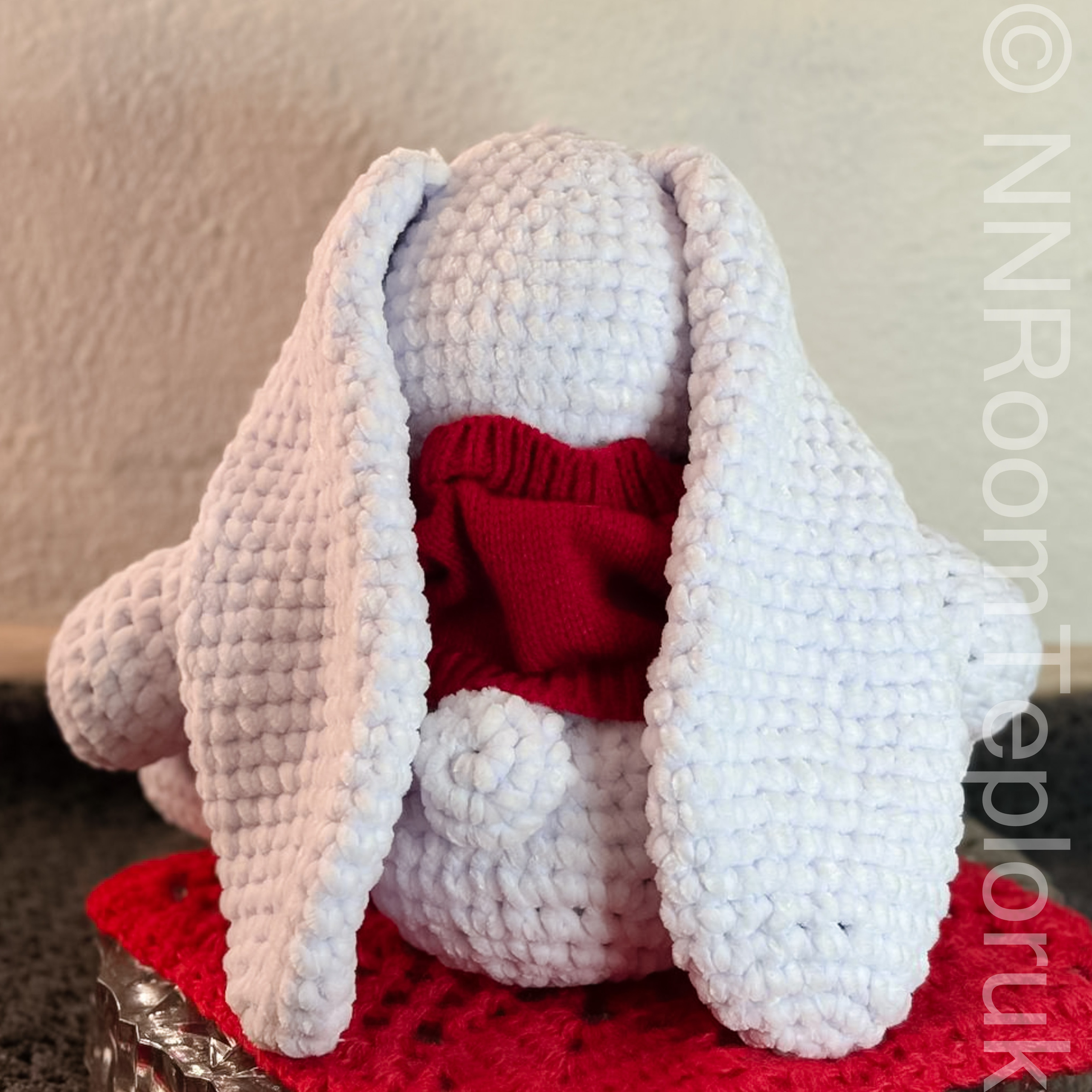 Зайка вязанный крючком. NNRoomТеплорук