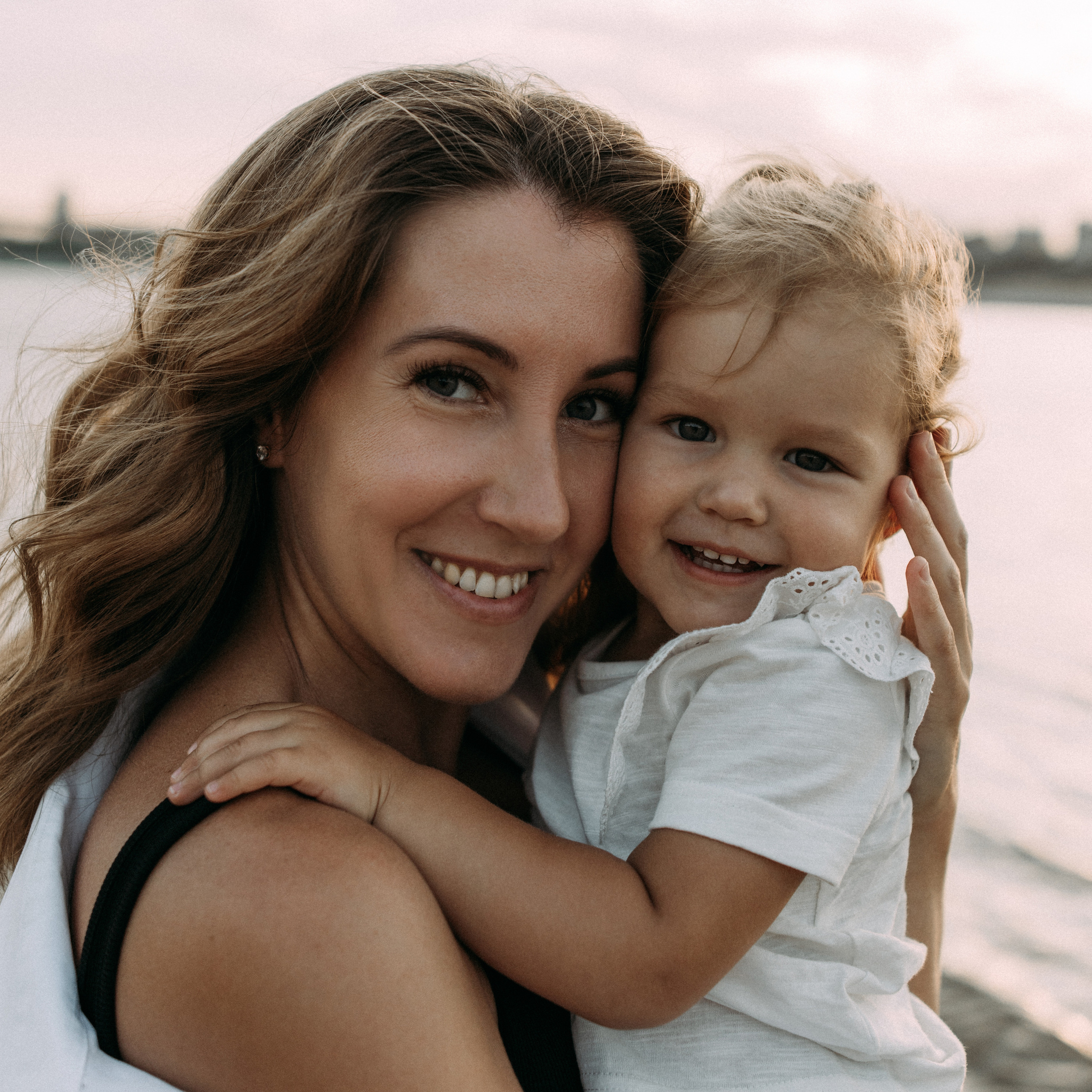 Отзывы о фотографе Алеся Бутакова. Семейный фотограф и детский фотограф в Волгограде Алеся Бутакова — дет