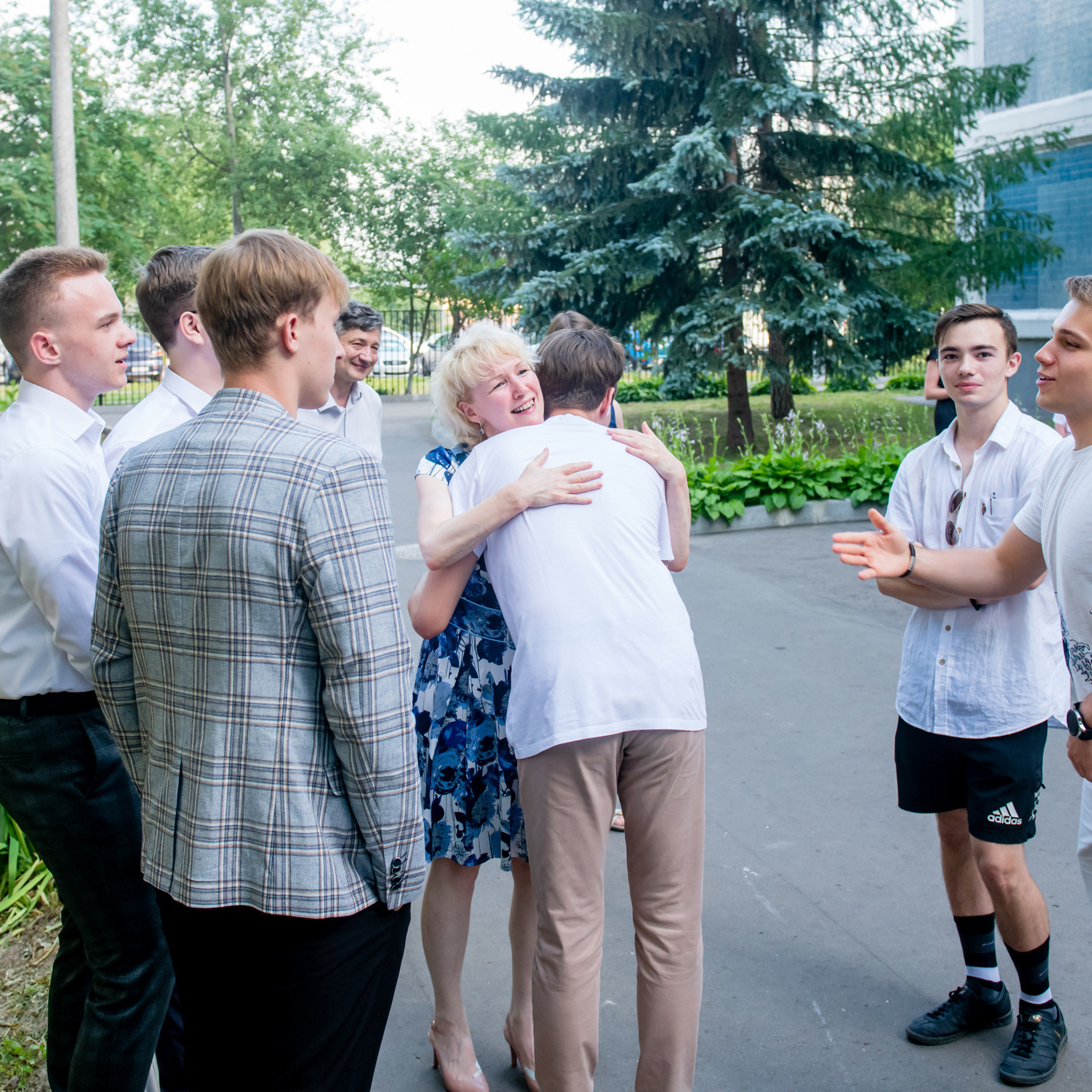 Отзывы. Профессиональная репортажная фотосъёмка, создание выпускных альбомов