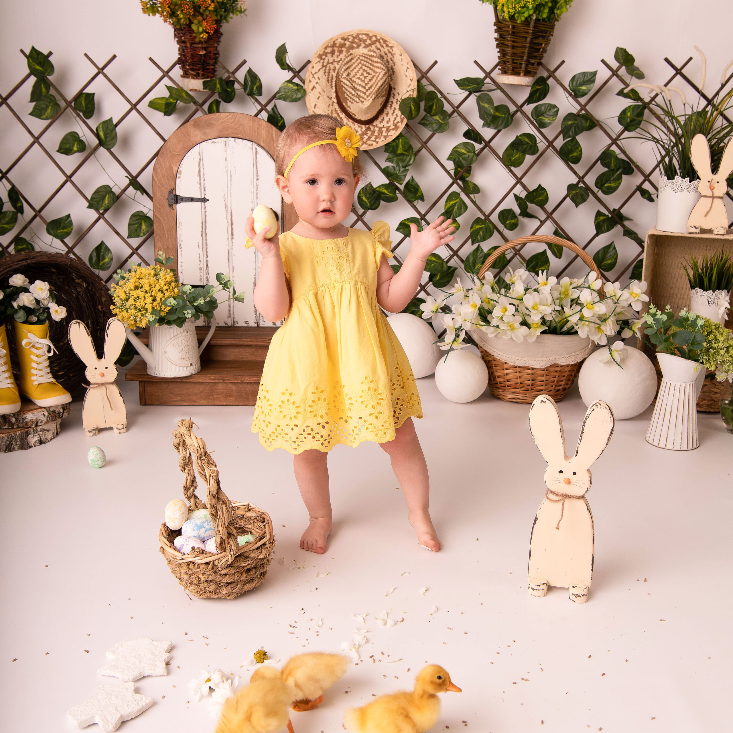 Пасха. Дарина 1,1 годик.