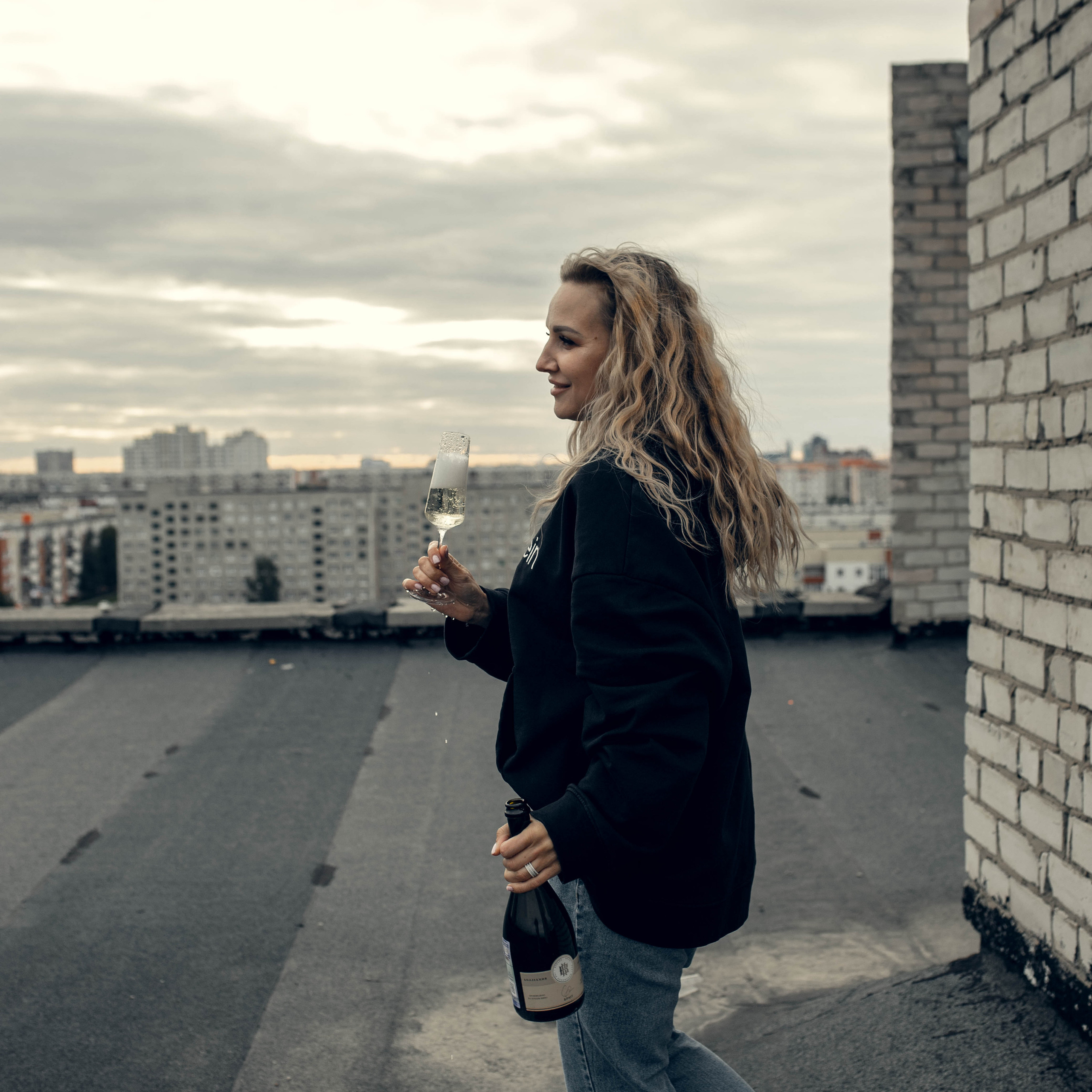 Девчонки на крыше