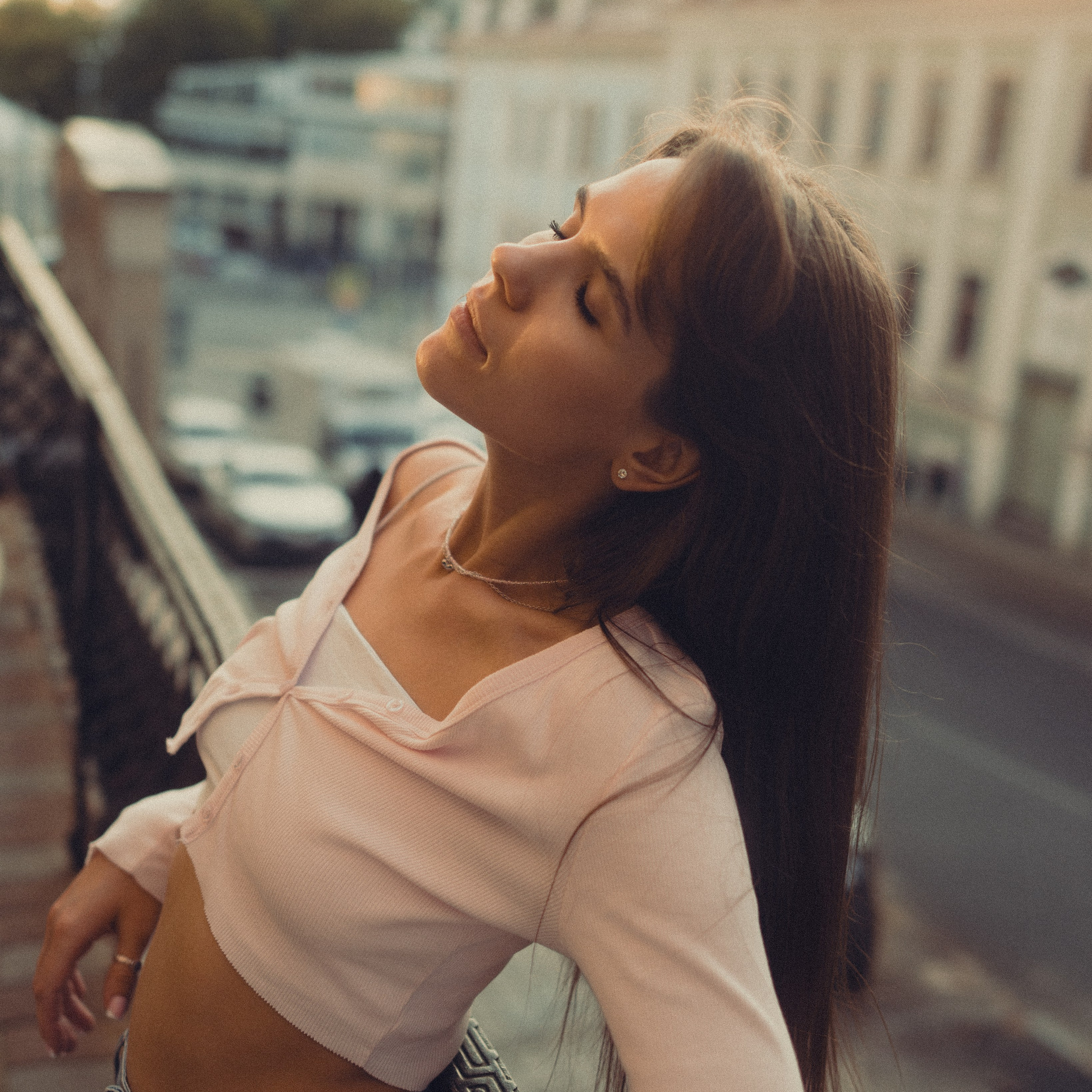 Прогулочная фотосессия с Дашей по улице Глактионова в Казани