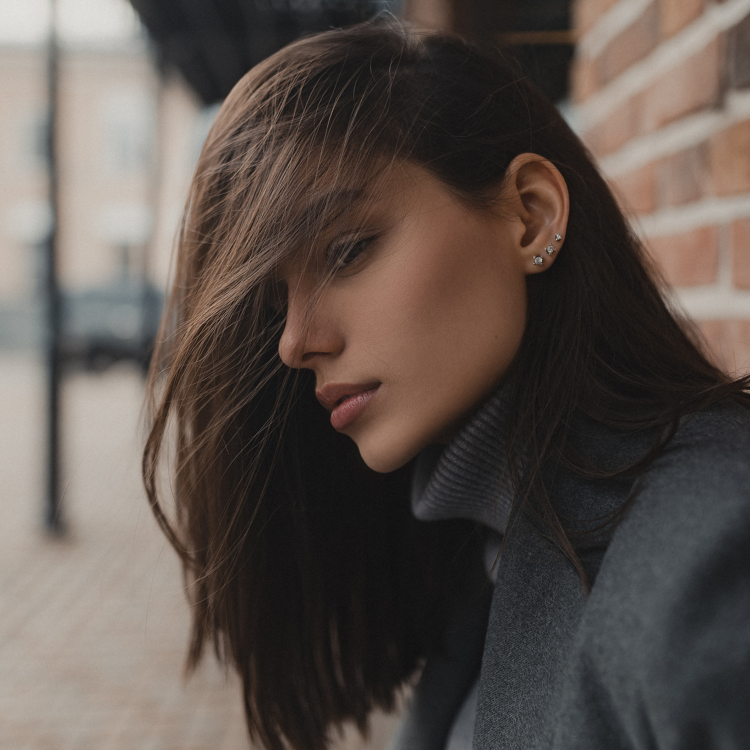 Прогулочная фотосессия с Дашей около Александрийского пассажа в Казани