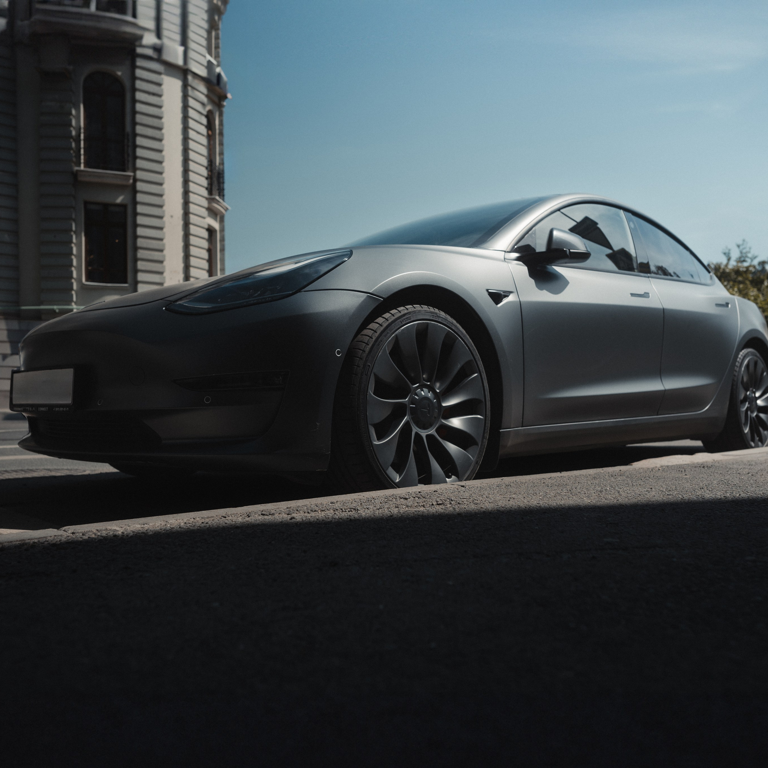 Автомобильная фотосъемка TESLA MODEL 3