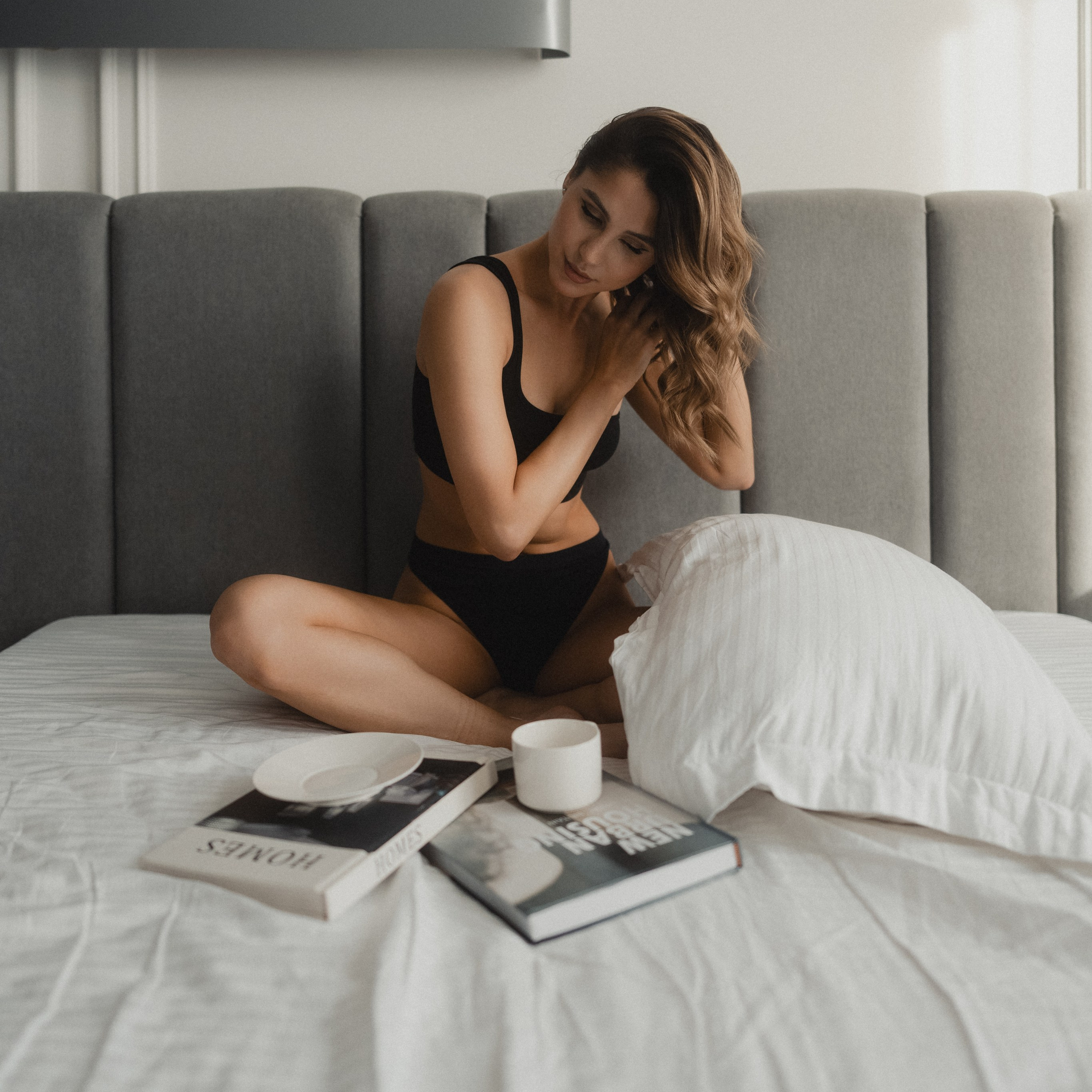 Фотосессия с Яной в апартаментах в Казани