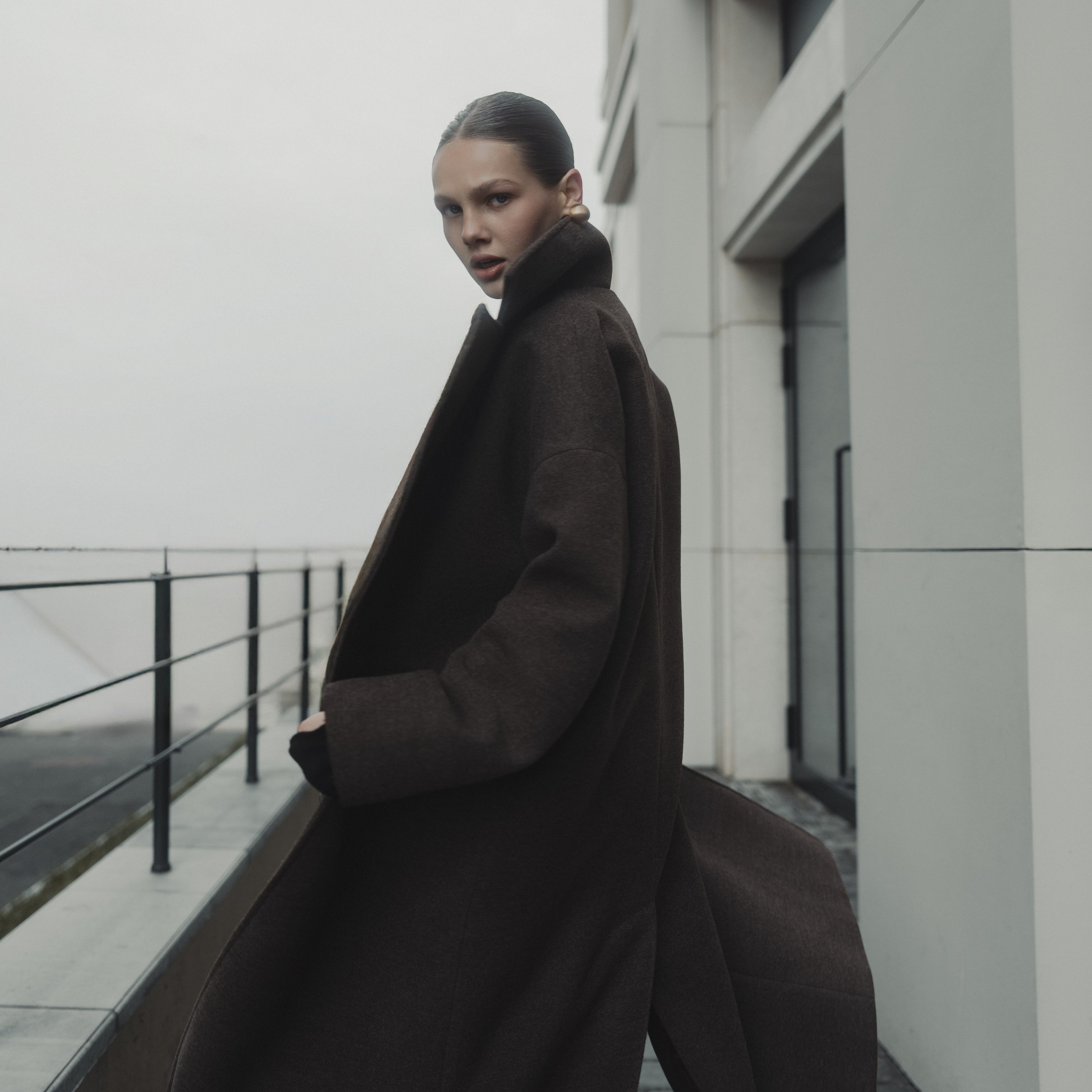 Осенняя прогулочная фотосессия с Софьей в центре Казани