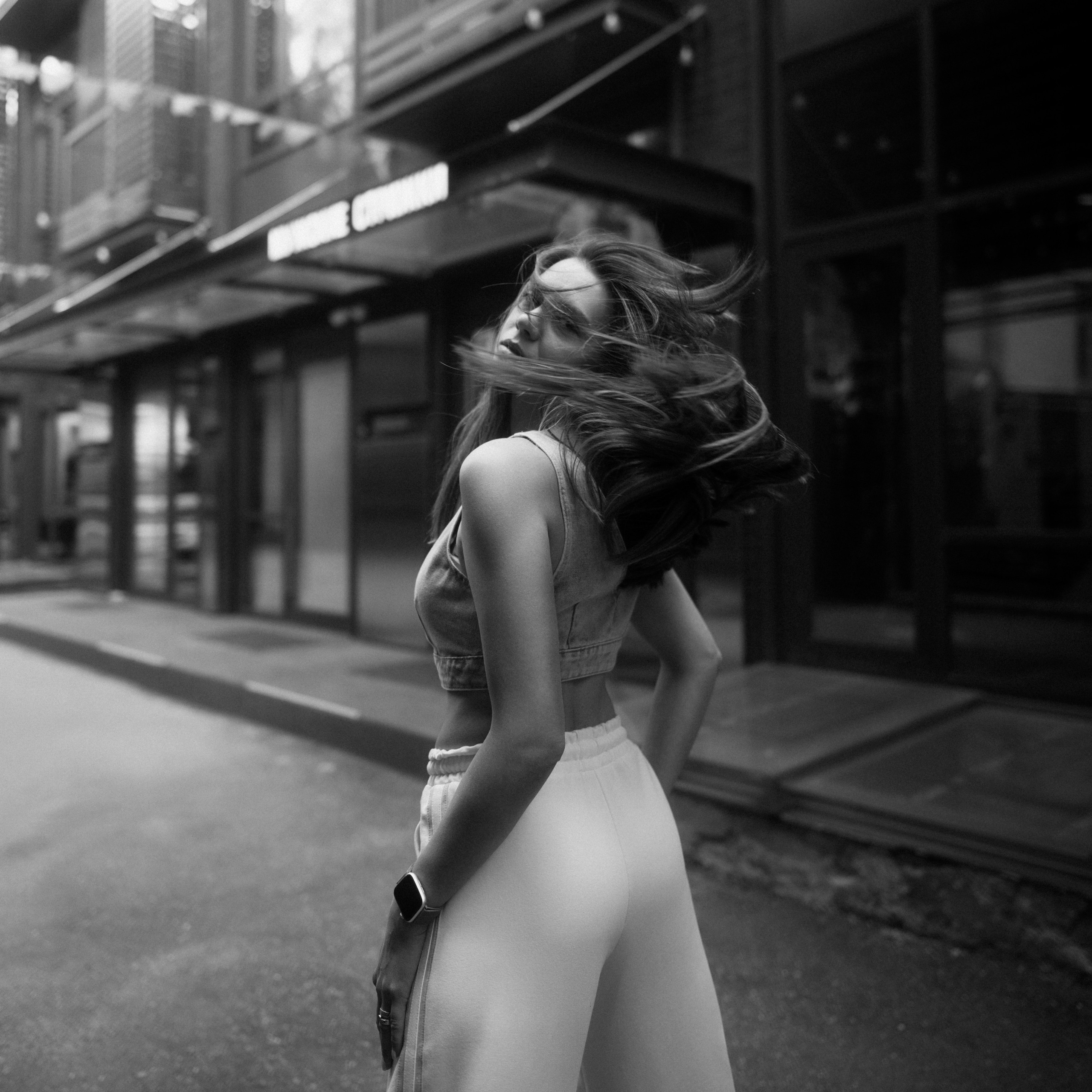 Уличная фотосессия с Викторией на Бродвее в Москве