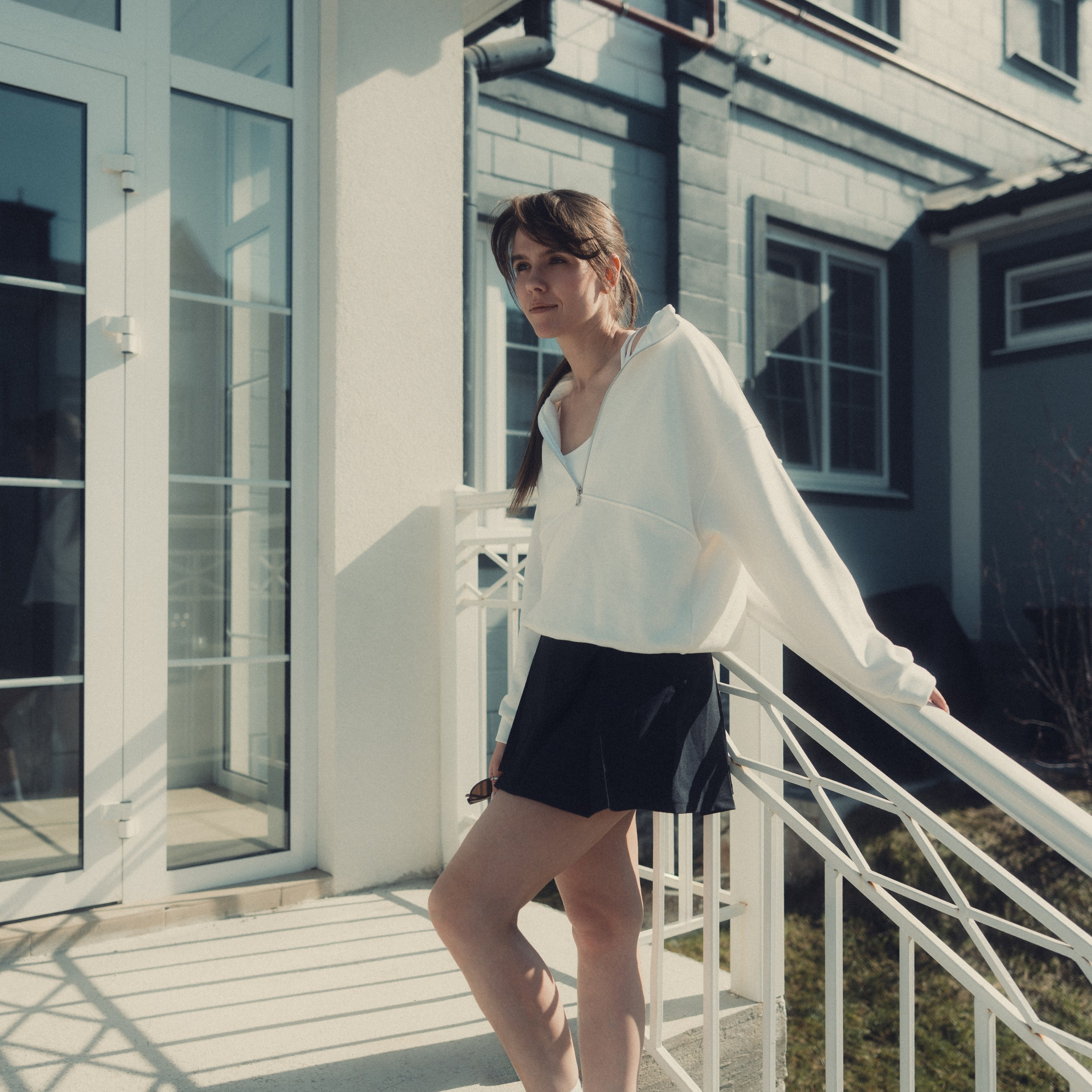 Уличная фотосессия с Дашей в загородном клубе под Москвой