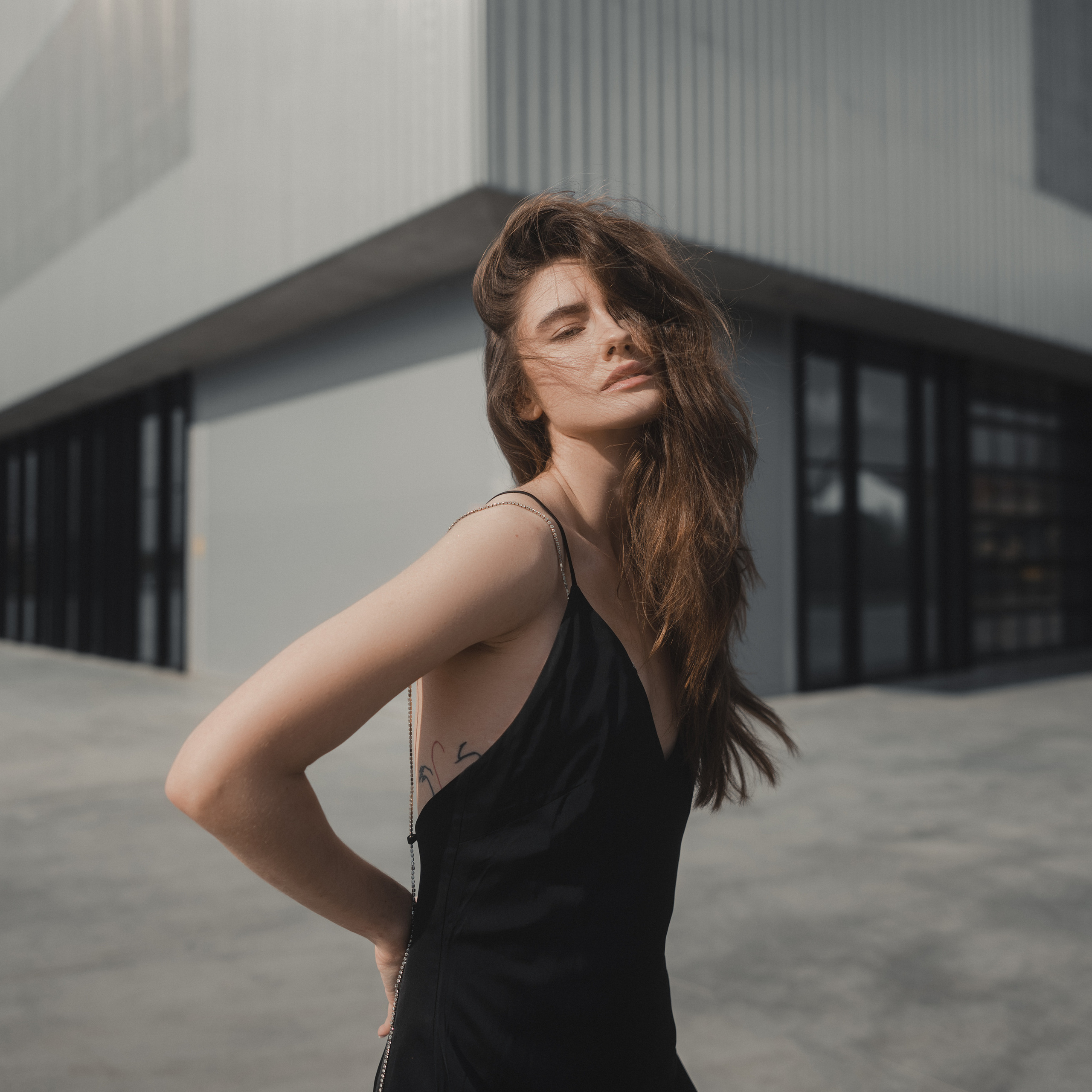 Прогулочная фотосессия с Настей на территории скейт парка Урам