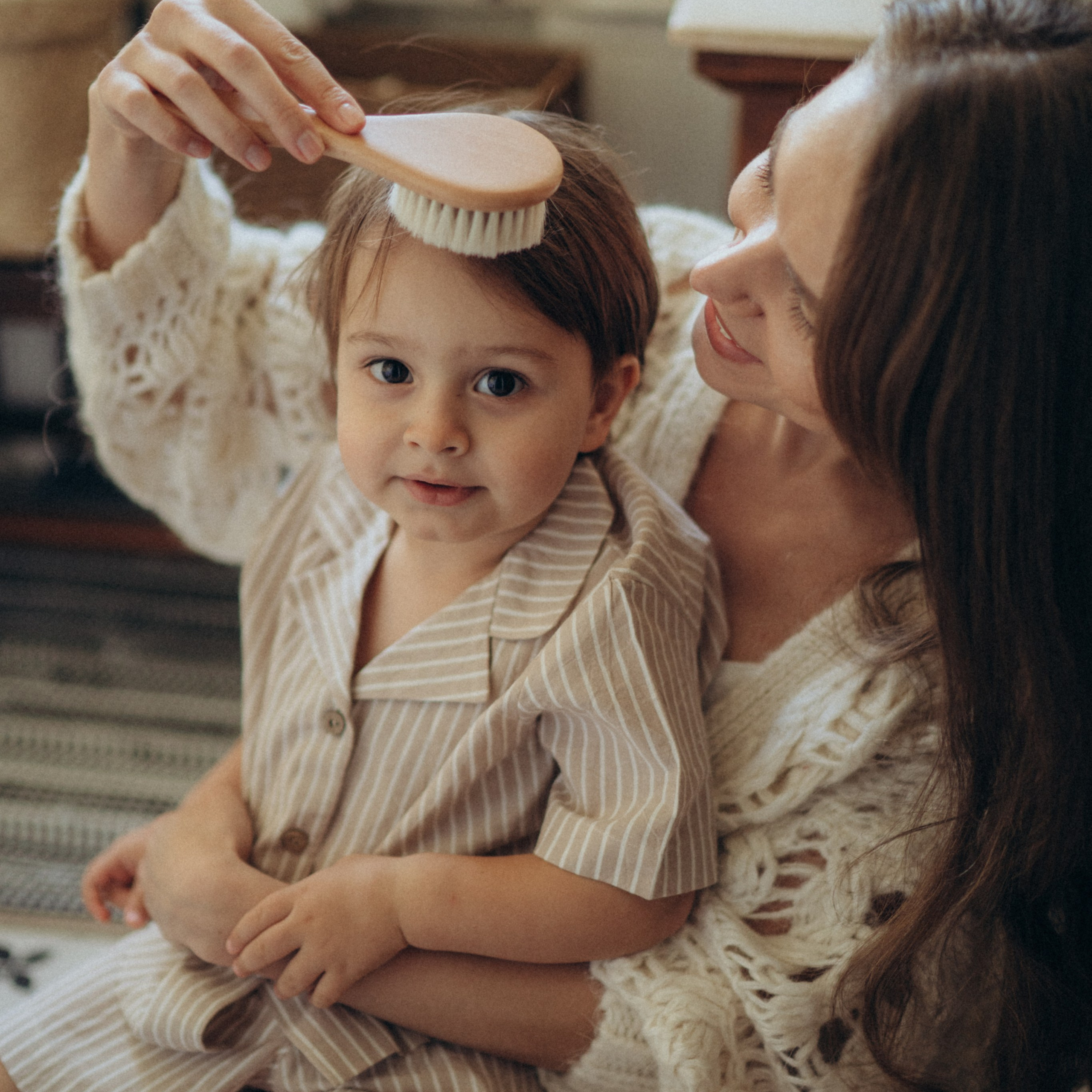 Теплым осенним днем дома