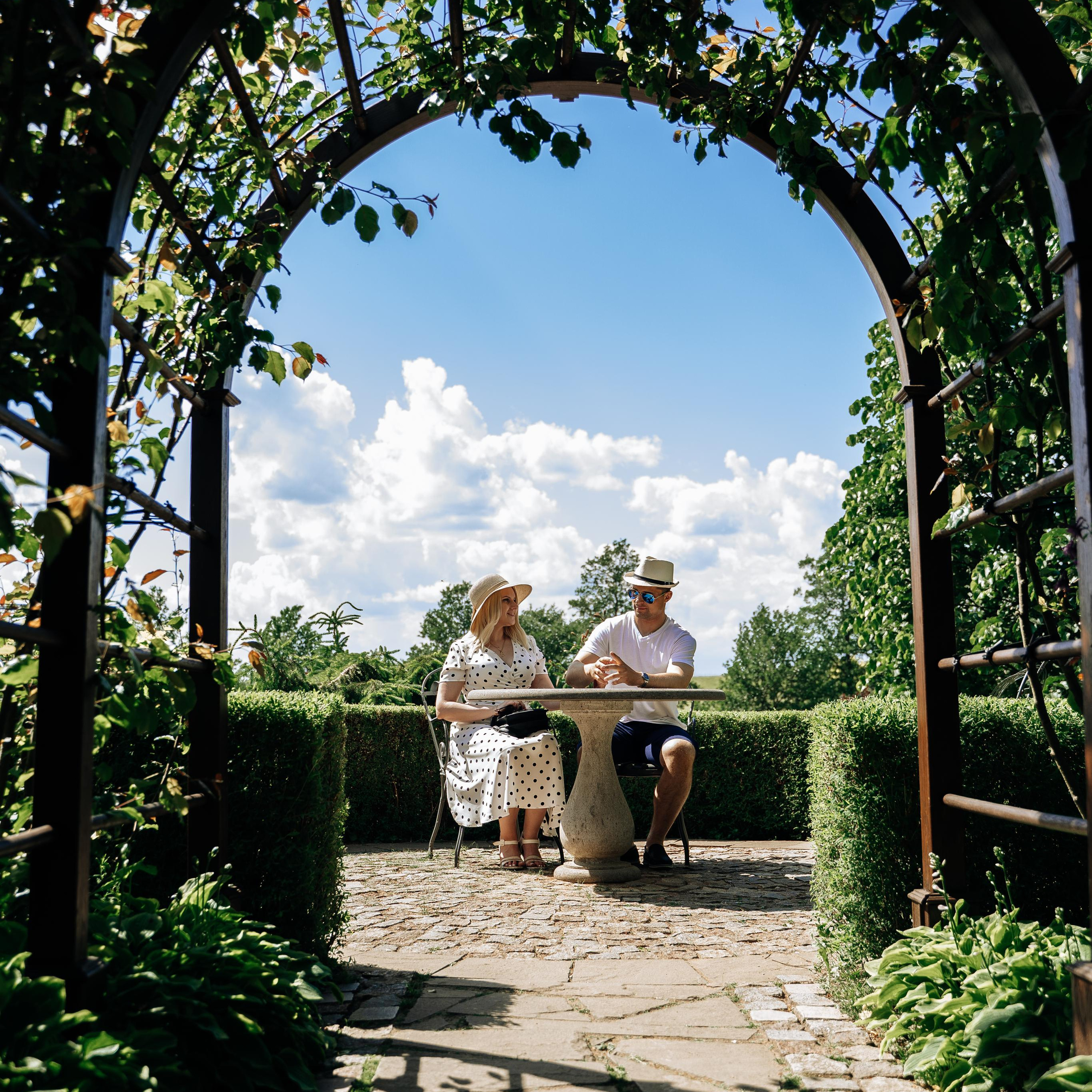 Саша и Яна в Усадьбе Ореховно