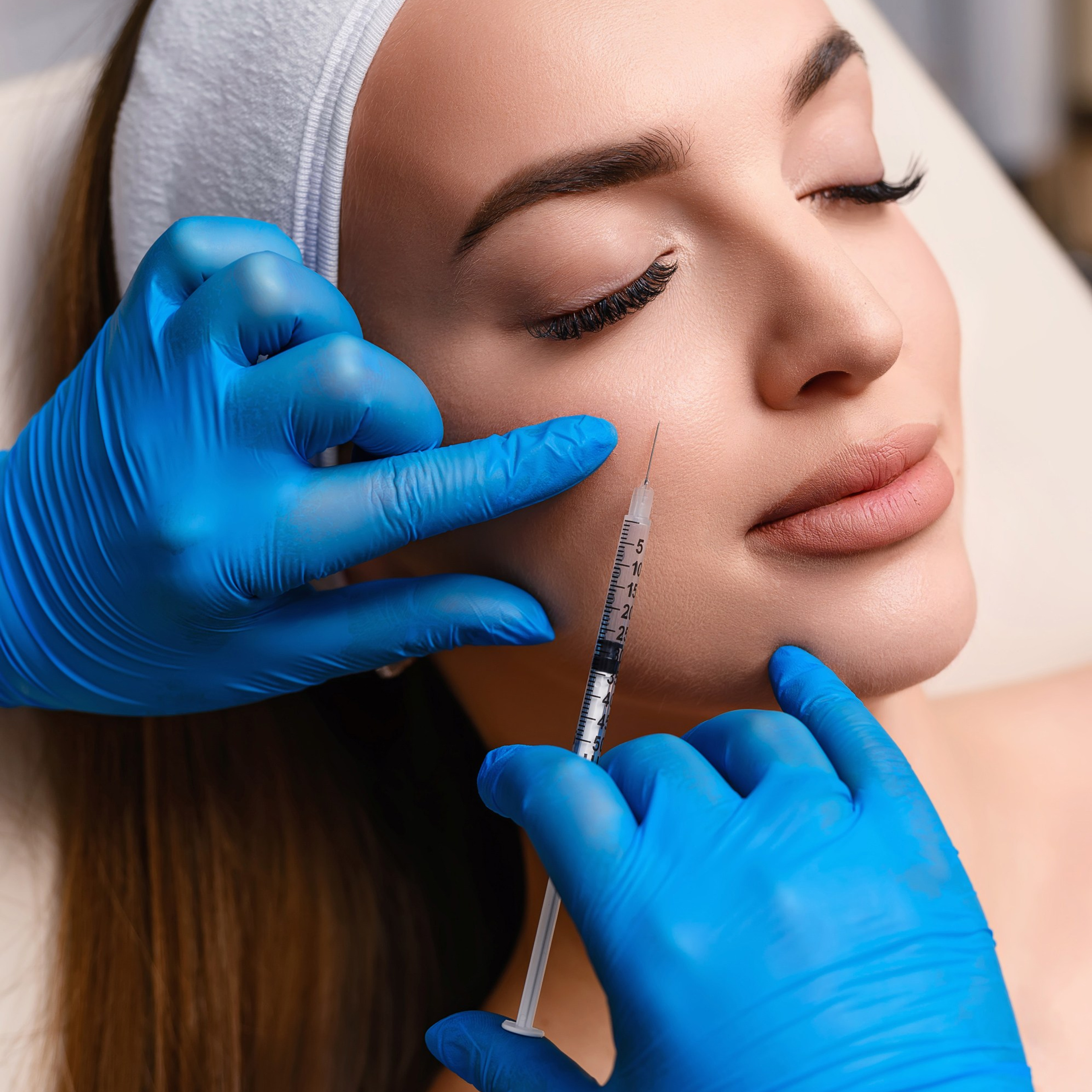 Косметологи