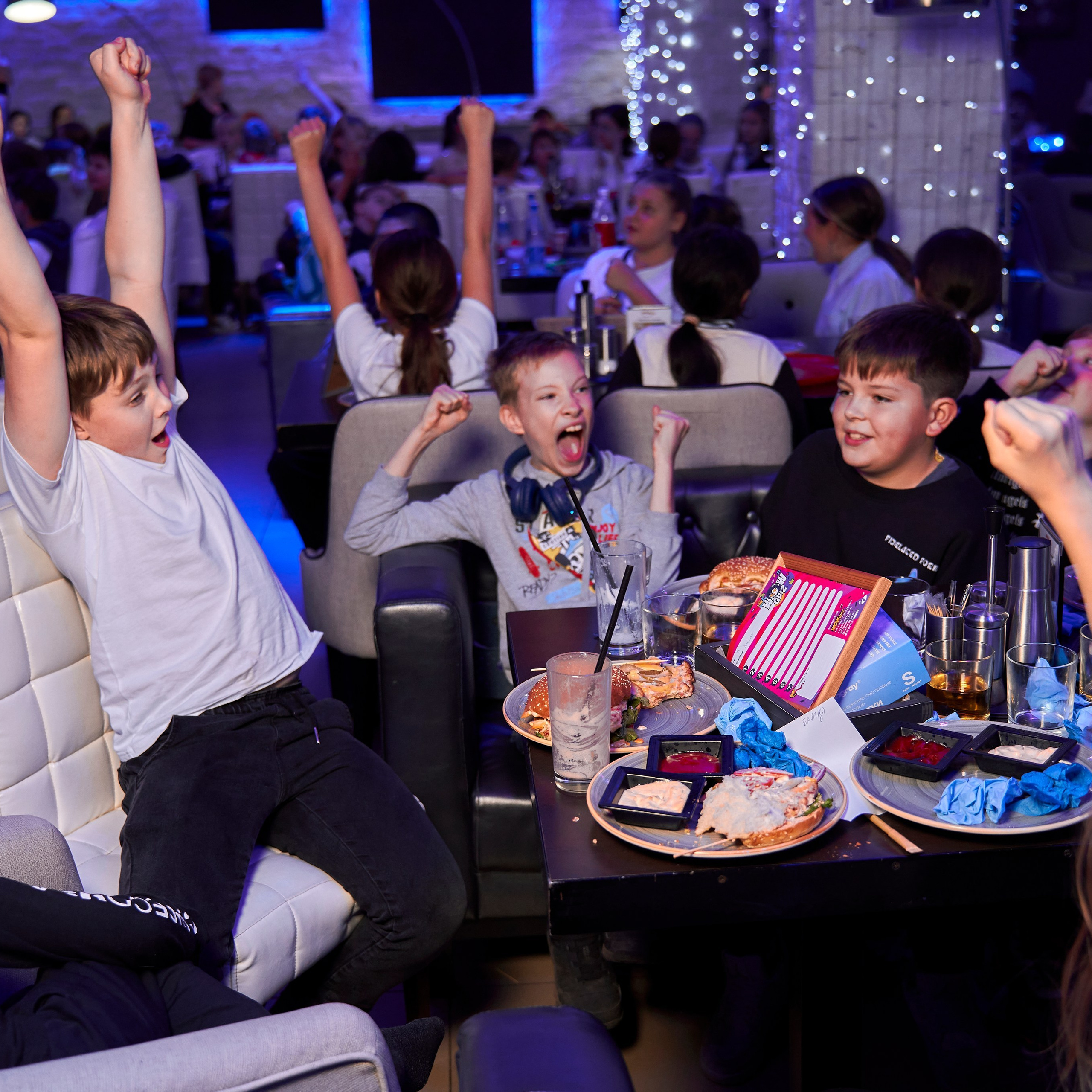 Отзывы работ Соколова Антона. Профессиональный фотограф в Казани, Антон Соколов — СВАДЬБЫ, РЕПОРТАЖ, ТУРИСТИЧЕСКИЕ СЪЁМКИ. Казань, Республика Татарстан, Москва