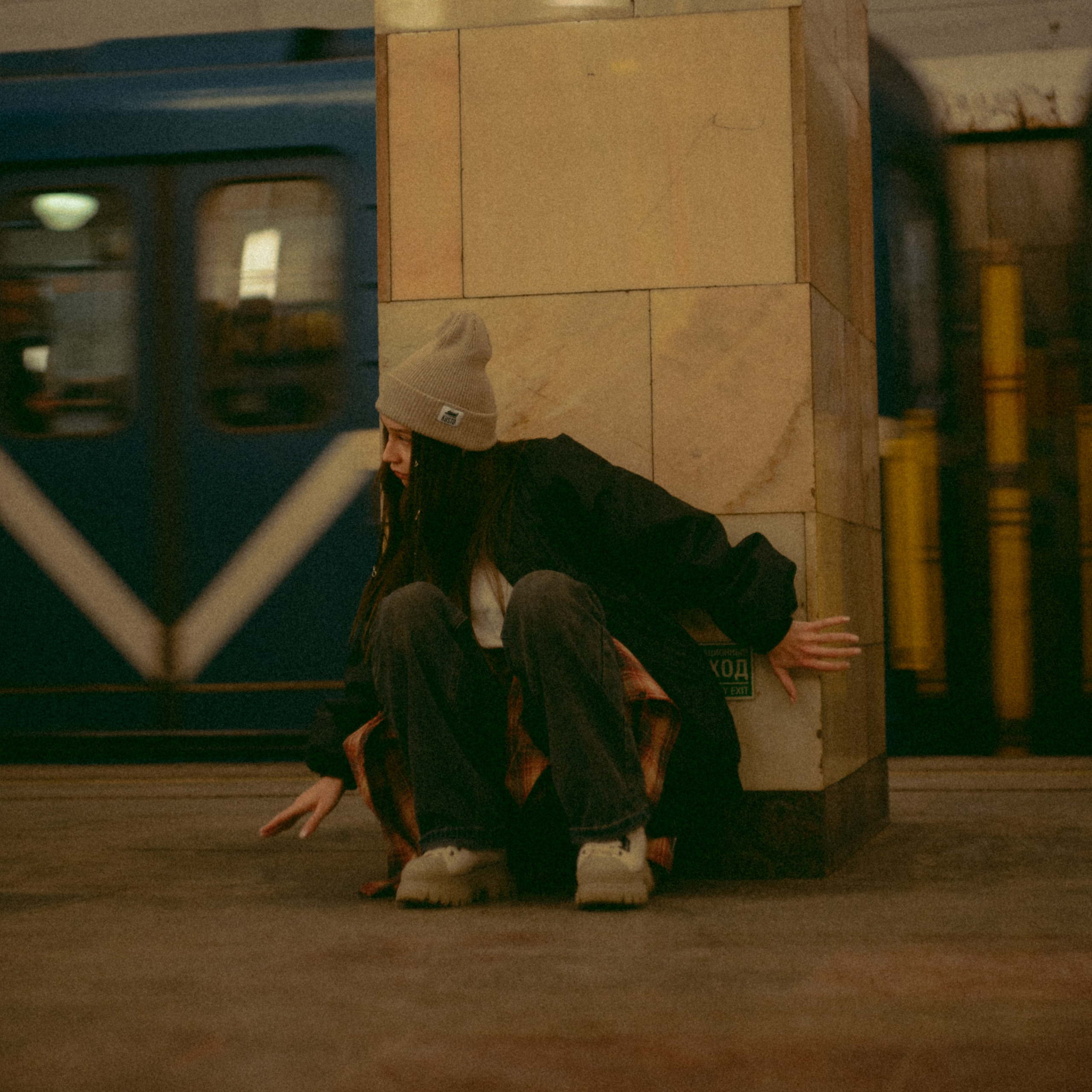 grunge photoshoot at&nbsp;metro station Grazhdanskiy prospekt