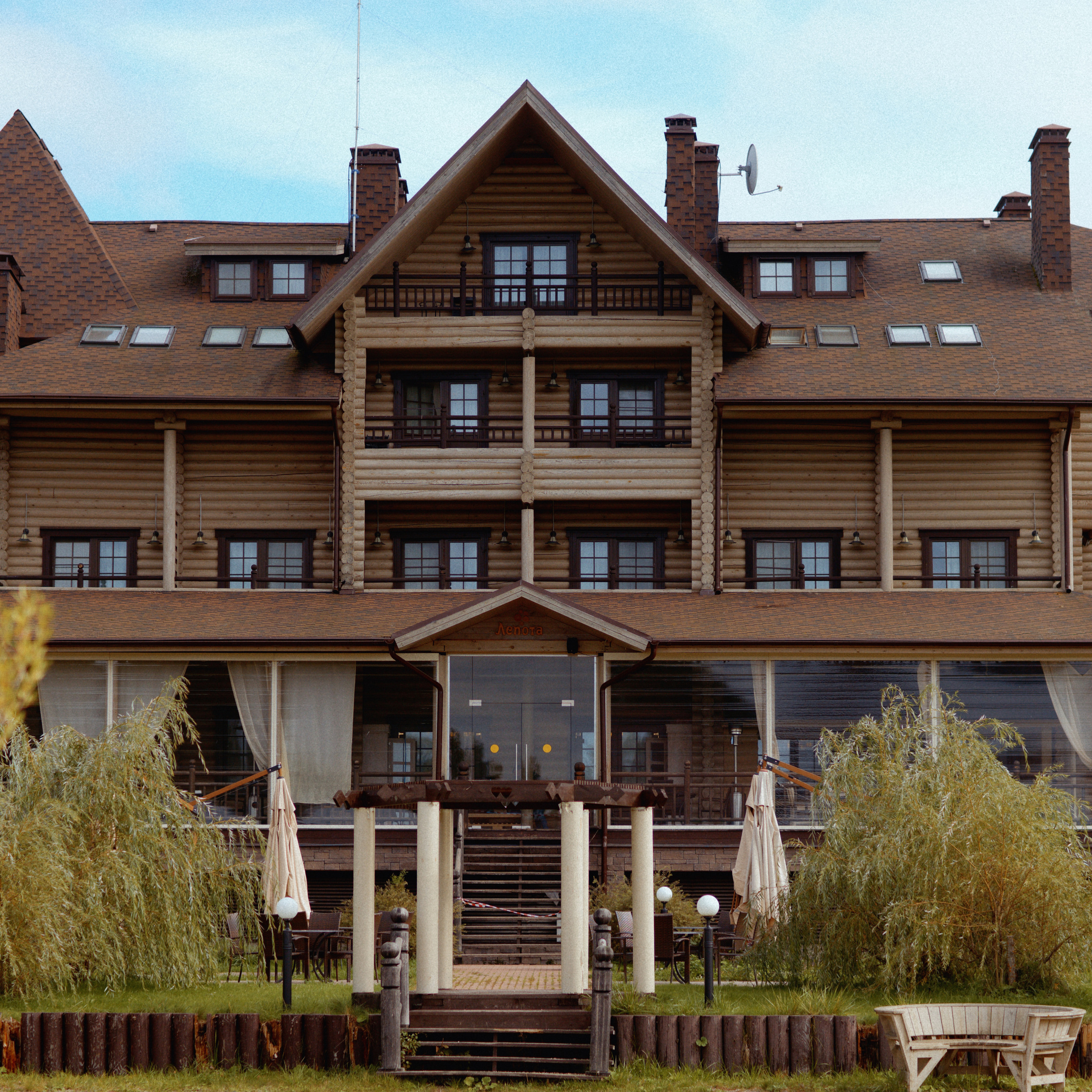 Отзывы невест о работе фотографа Никифорова-Гордеева Константина. Свадебный фотограф в Москве Никифоров-Гордеев Константин