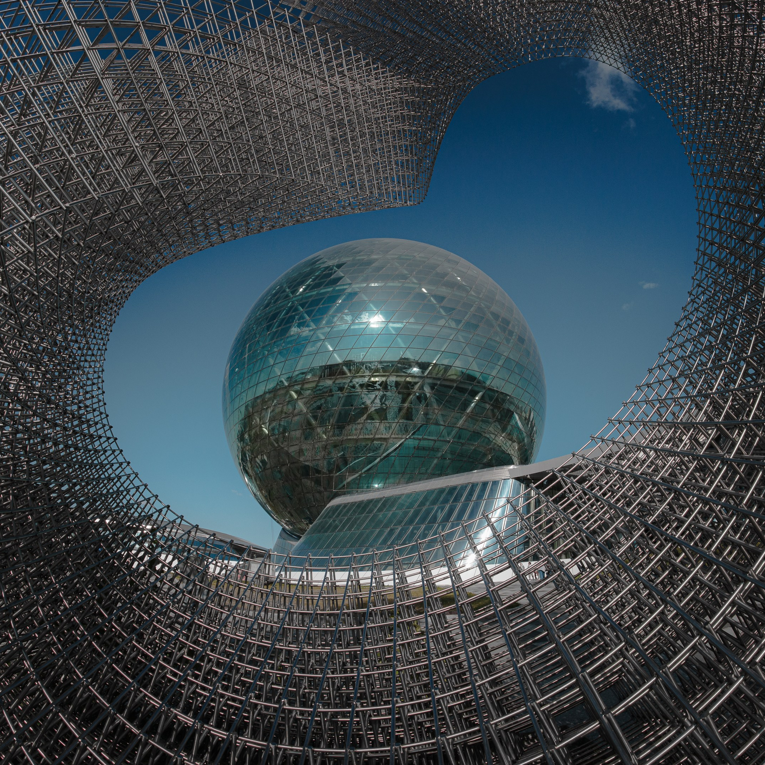 Обзор Brightin Star 7.5 mm f/2.8 Fisheye: бюджетный фишай для творчества