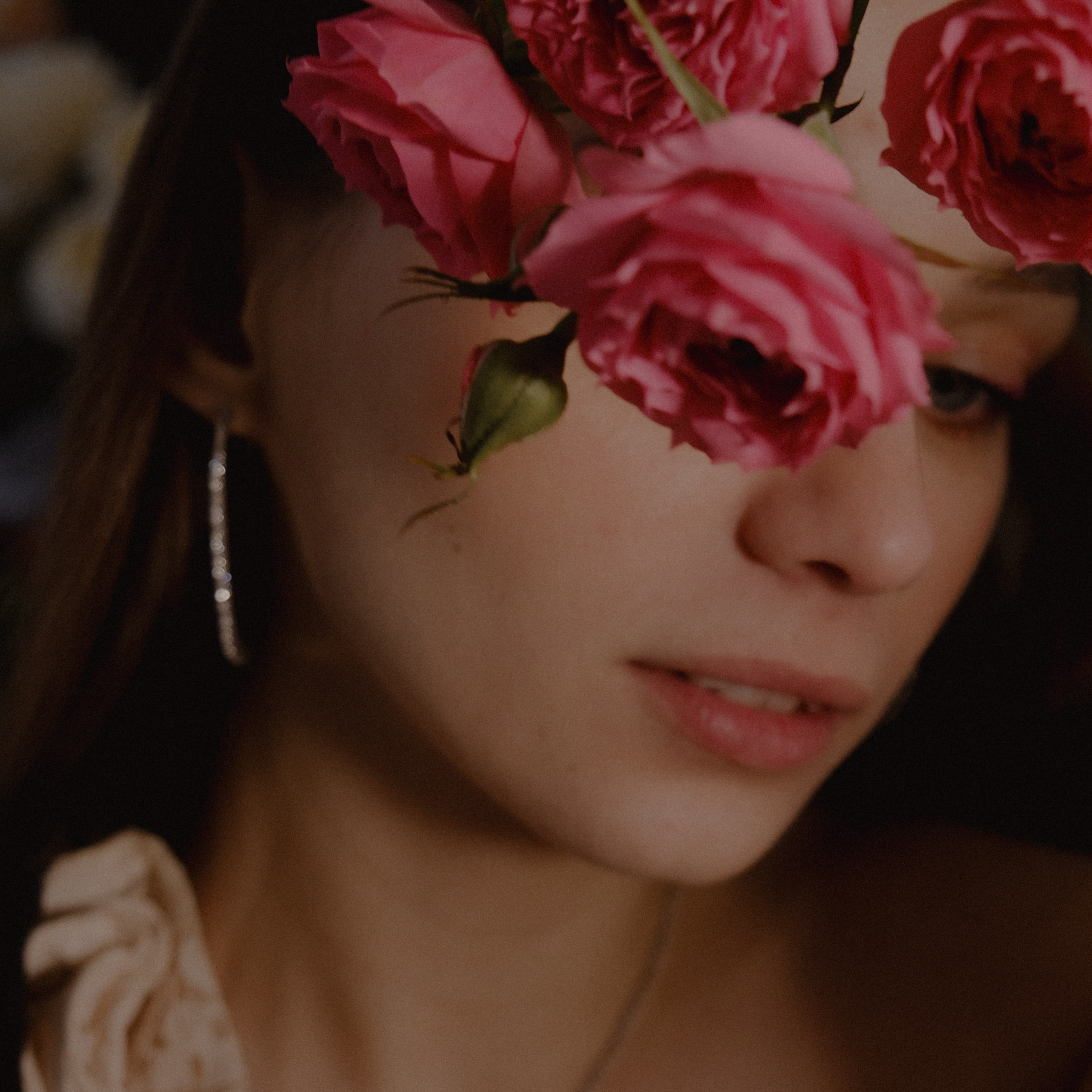 Ты теперь флорист! Ты теперь в холодильнике! А кругом-цветы