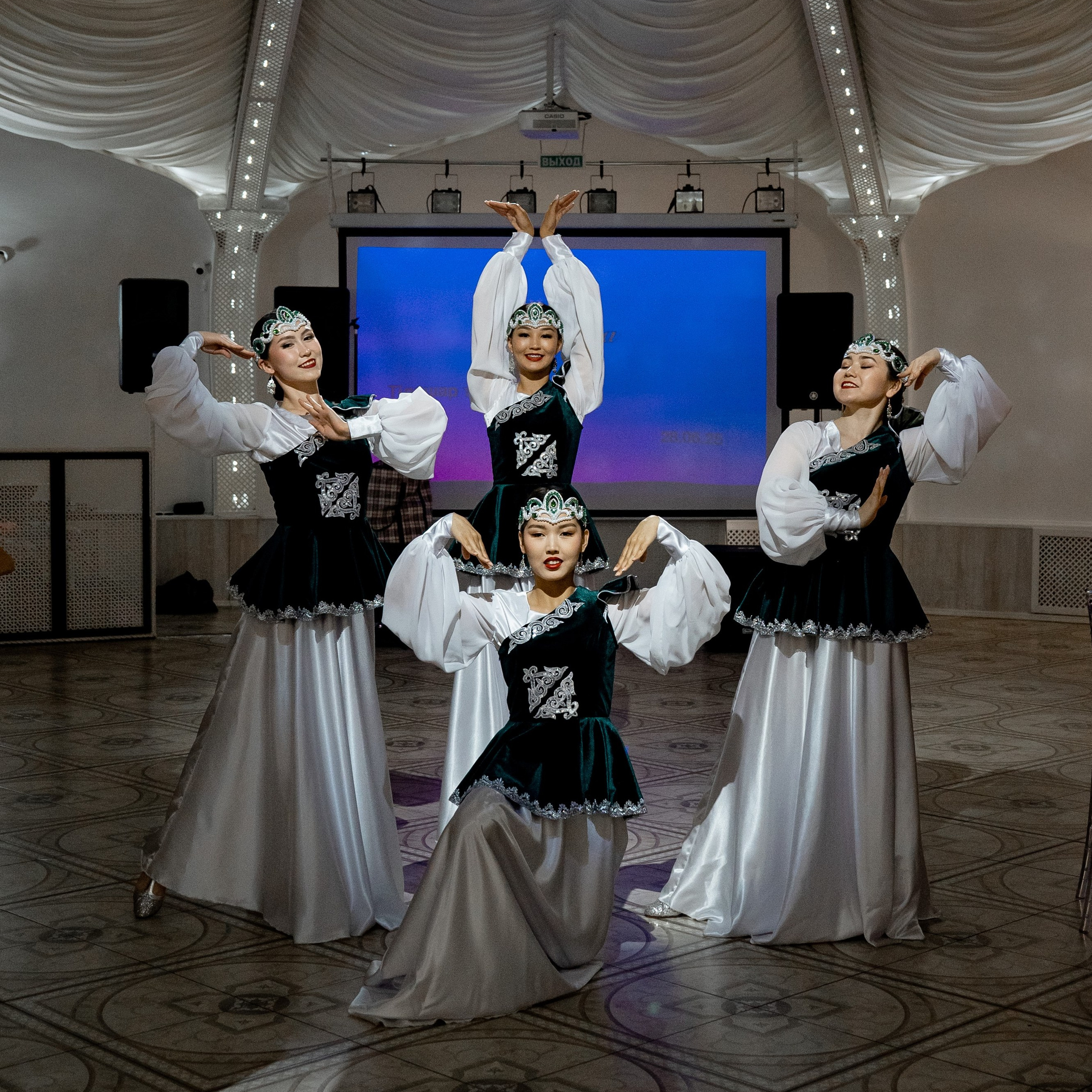 Tiлашар & Камилла