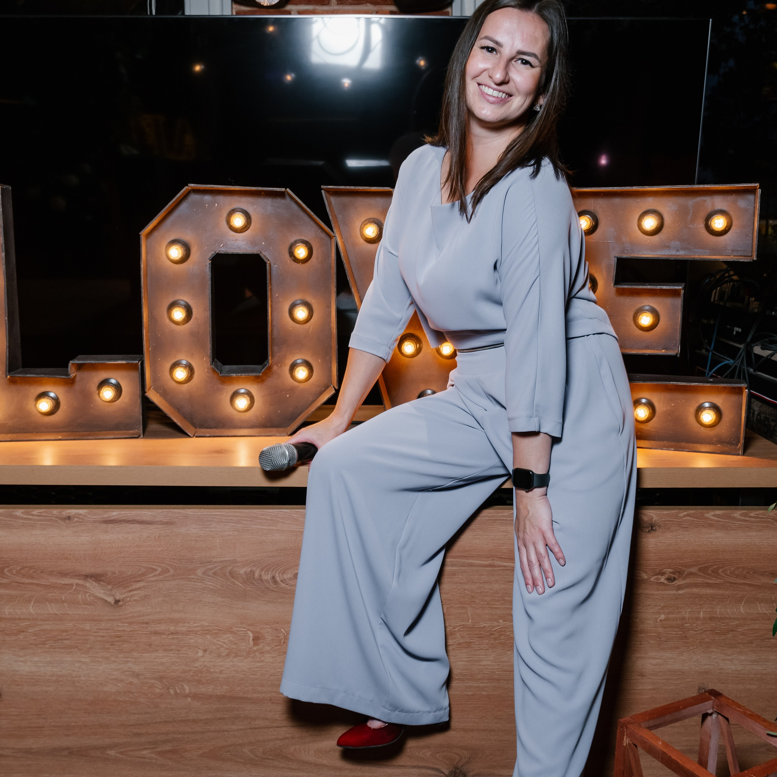 Ведущая Светлана Винокурова ведет свадьбу