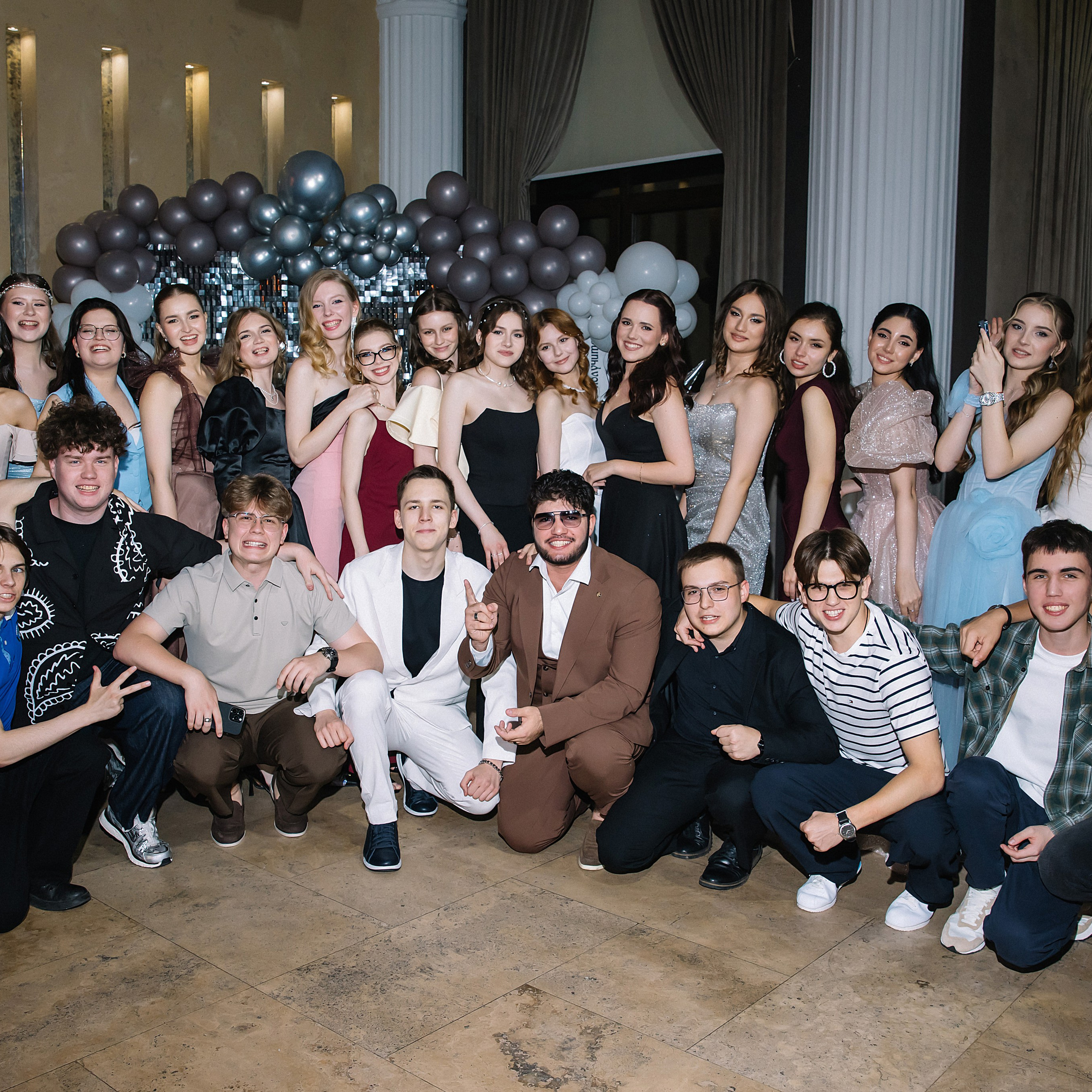 11 класс Гимназия 82