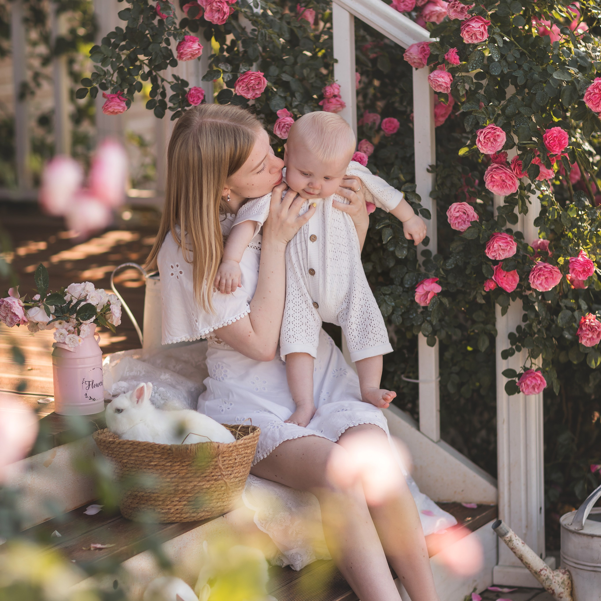 Крыльцо с&nbsp;розами