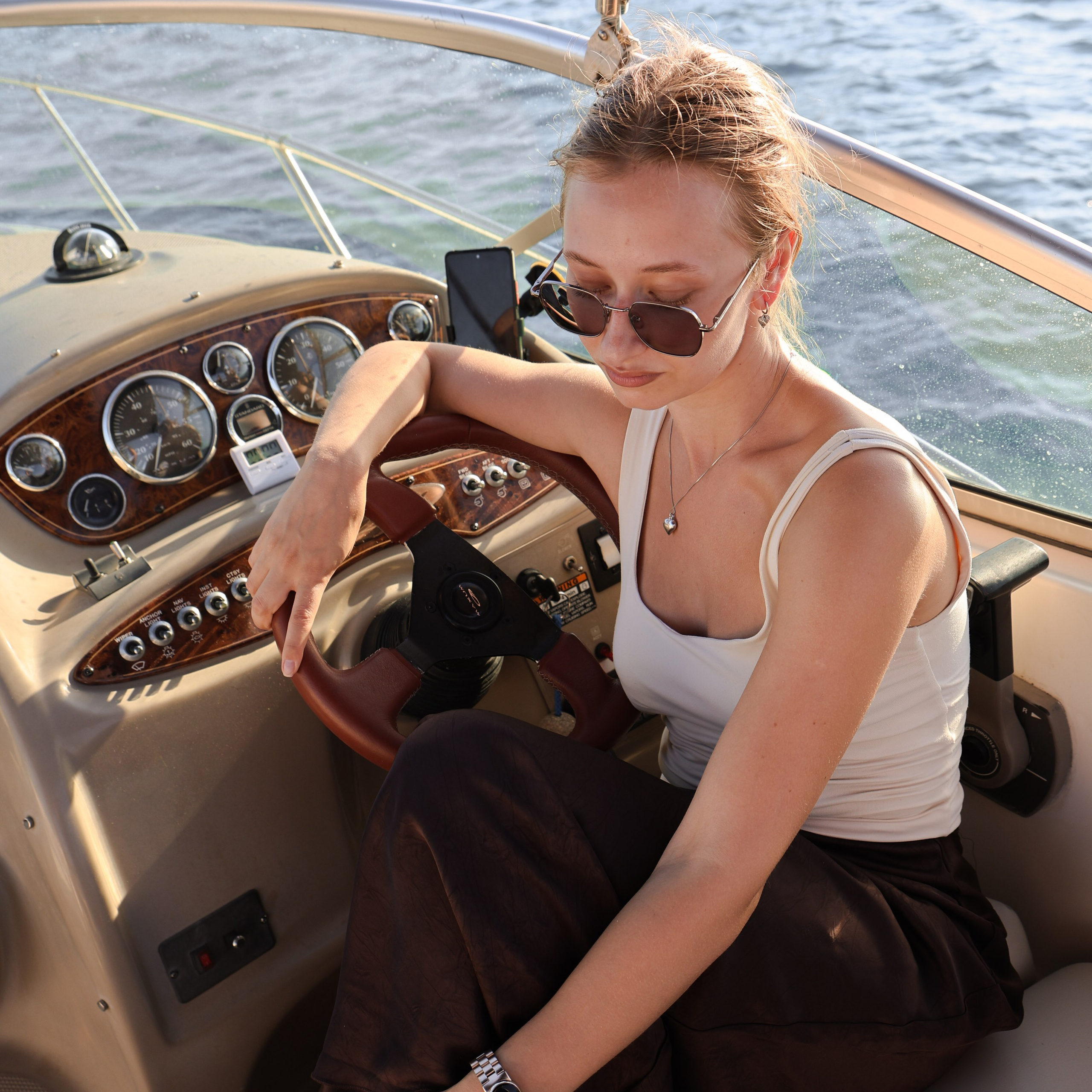 ПРОГУЛКА НА ЯХТЕ