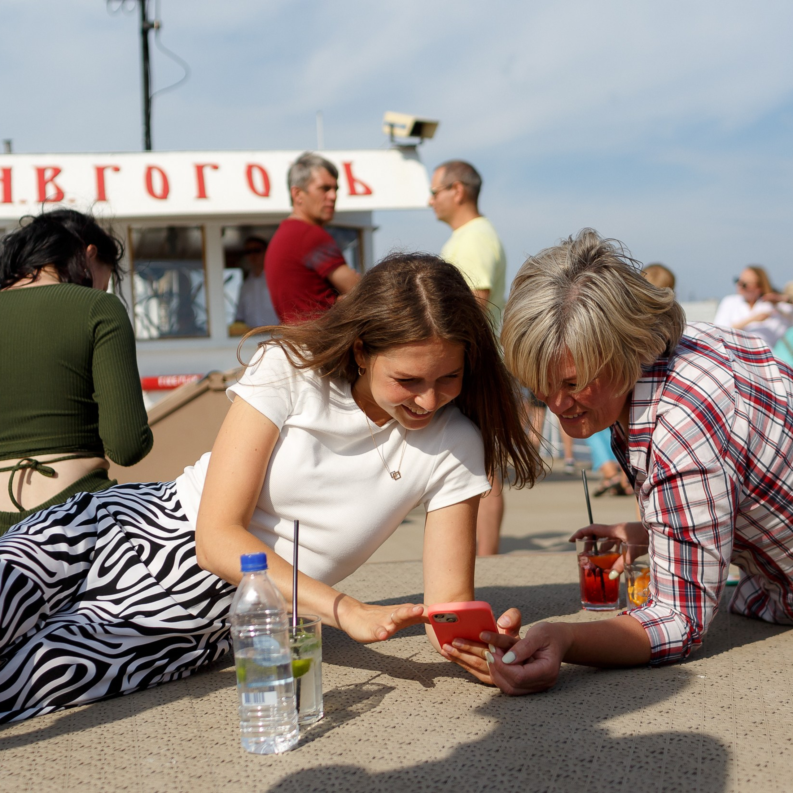 Теплоход «Н. В. Гоголь». Репортажная фотосъемка. Архангельск