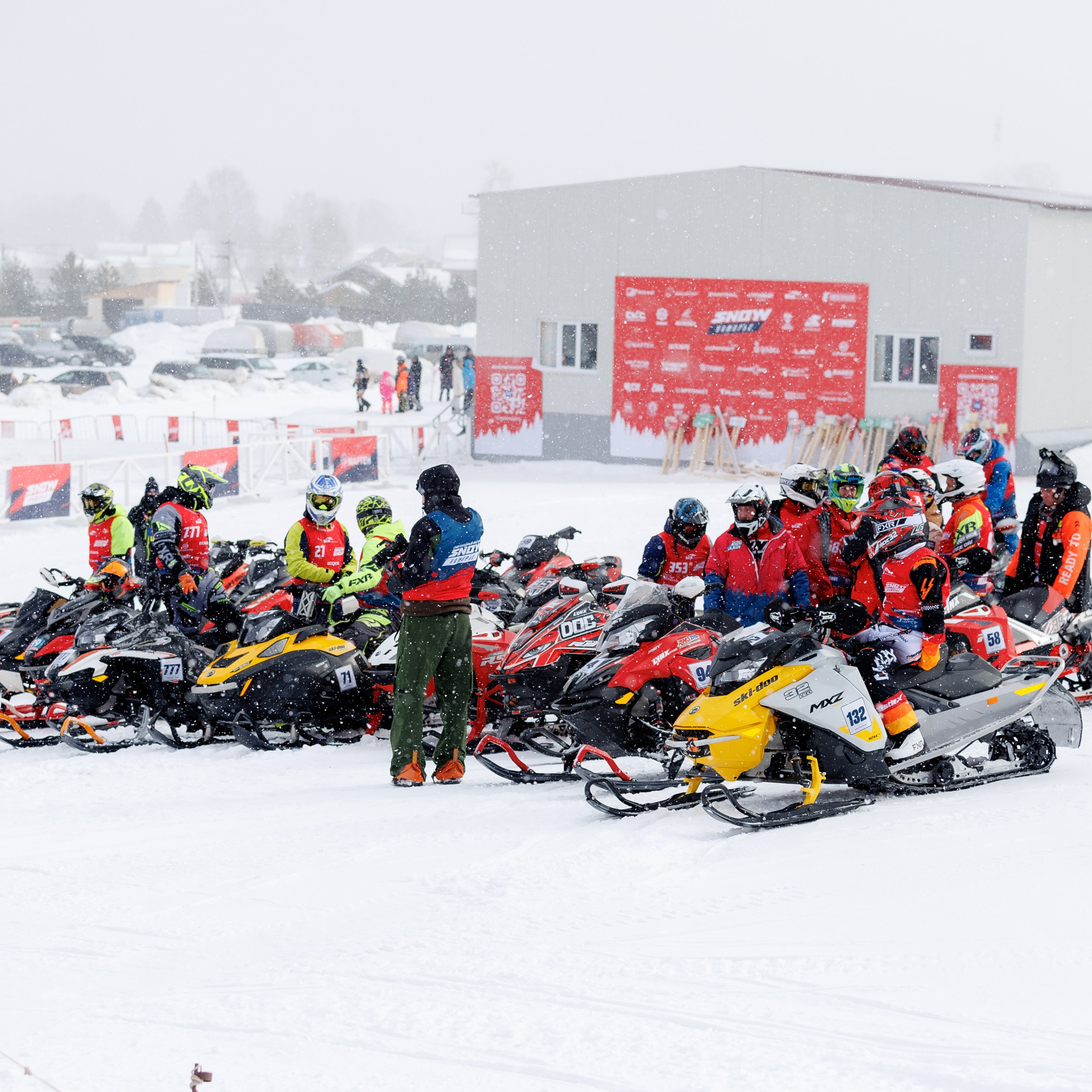 Всероссийский Фестиваль зимнего мотоспорта и туризма «Сноу Поморье». Репортажная фотосъемка. Архангельск