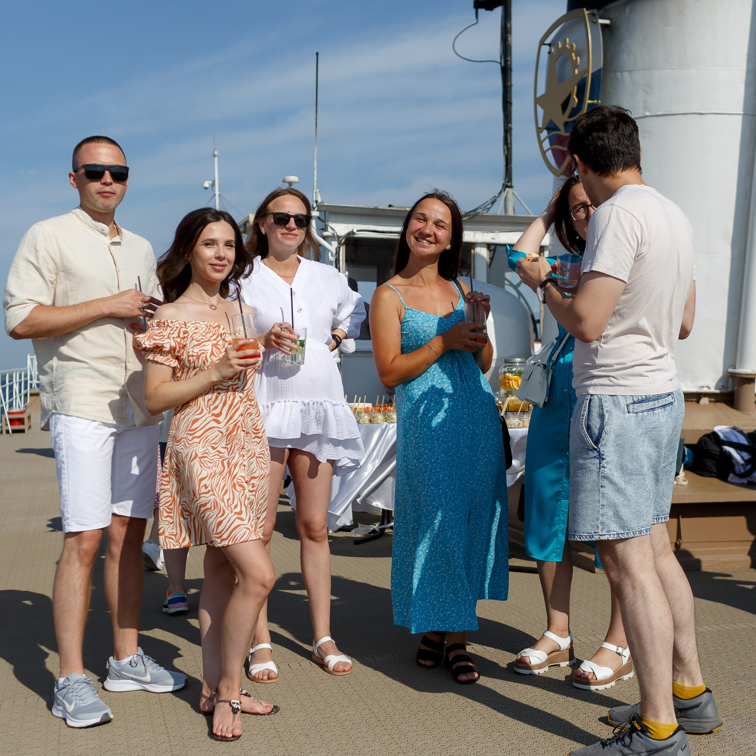 Теплоход «Н. В. Гоголь». Репортажная фотосъемка. Архангельск