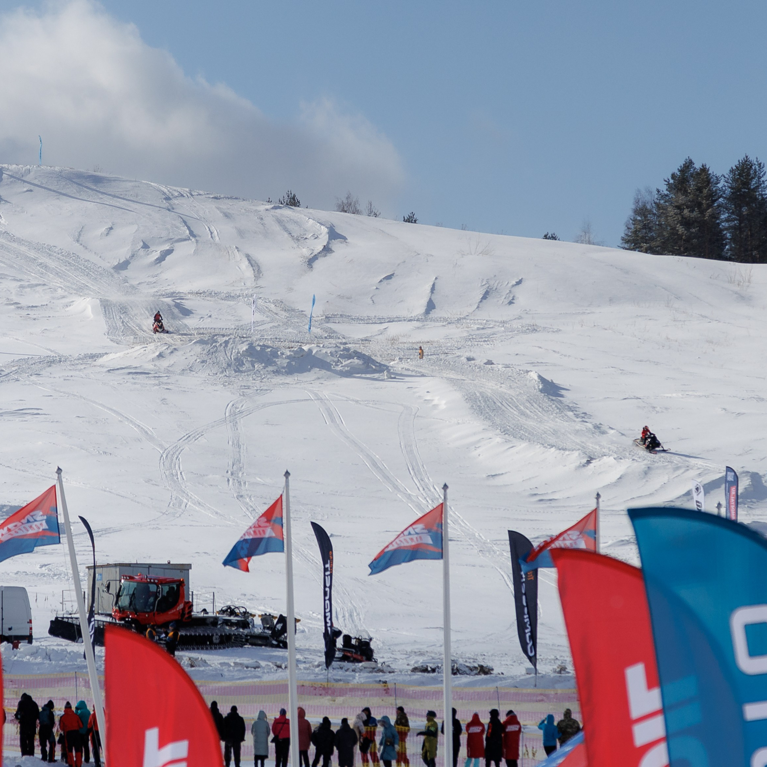 Всероссийский Фестиваль зимнего мотоспорта и туризма «Сноу Поморье». Репортажная фотосъемка. Архангельск