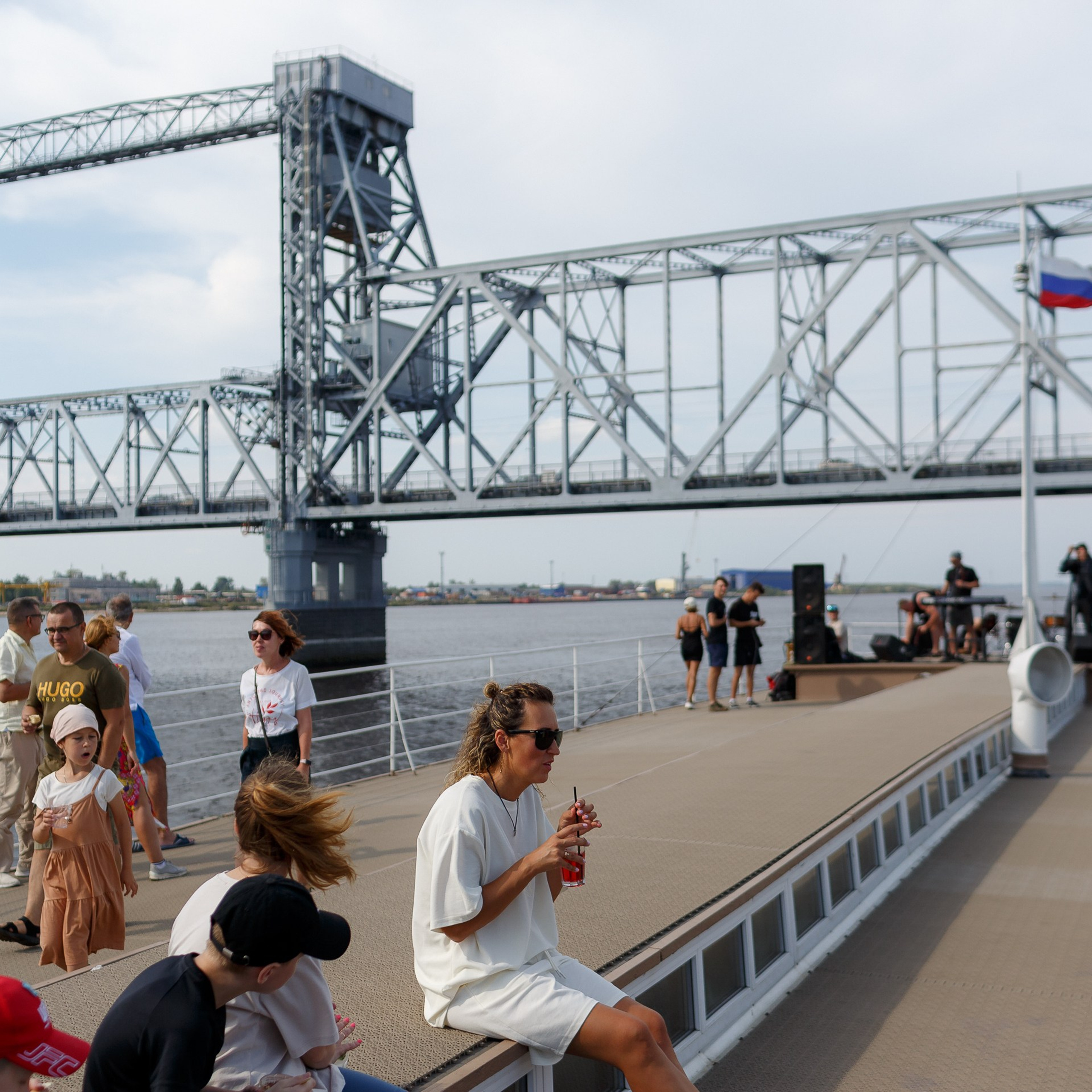 Теплоход «Н. В. Гоголь». Репортажная фотосъемка. Архангельск