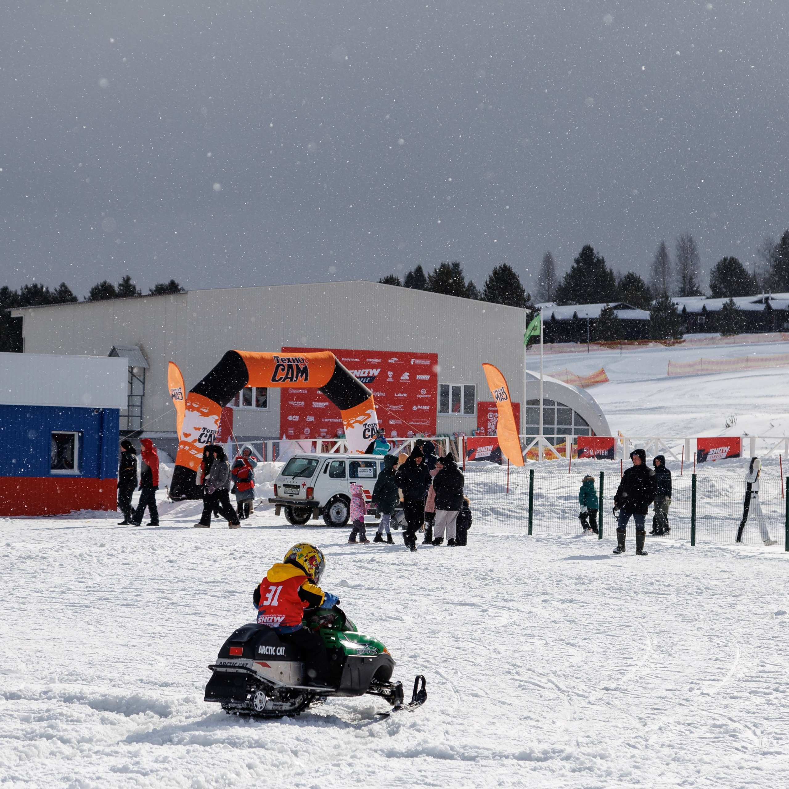 Всероссийский Фестиваль зимнего мотоспорта и туризма «Сноу Поморье». Репортажная фотосъемка. Архангельск