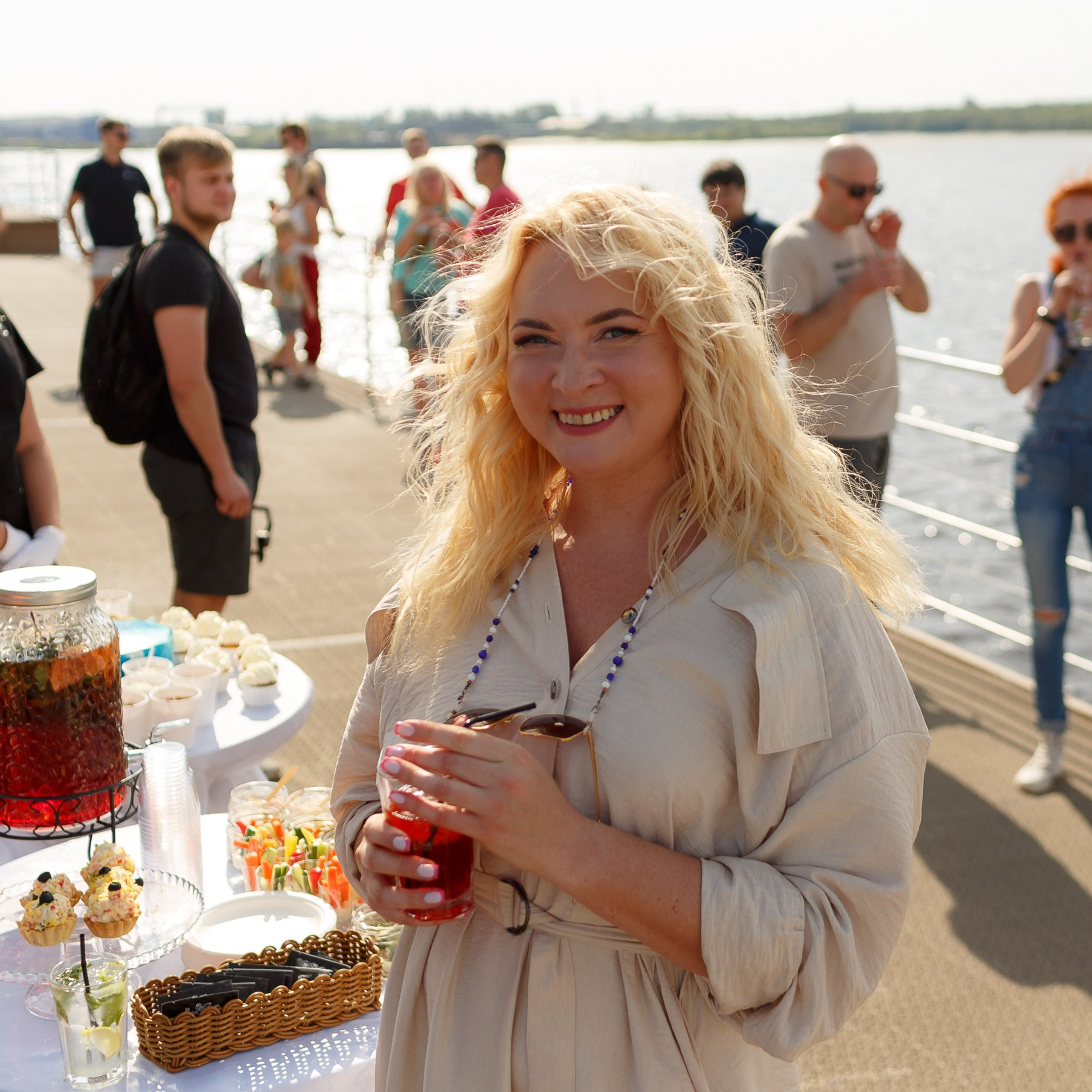 Теплоход «Н. В. Гоголь». Репортажная фотосъемка. Архангельск