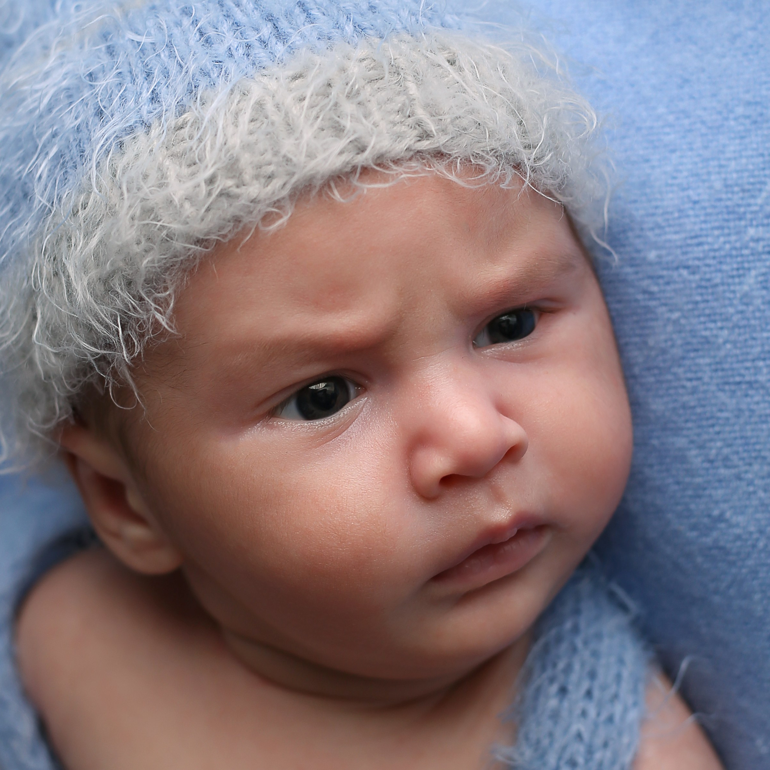 Артем 2 месяца