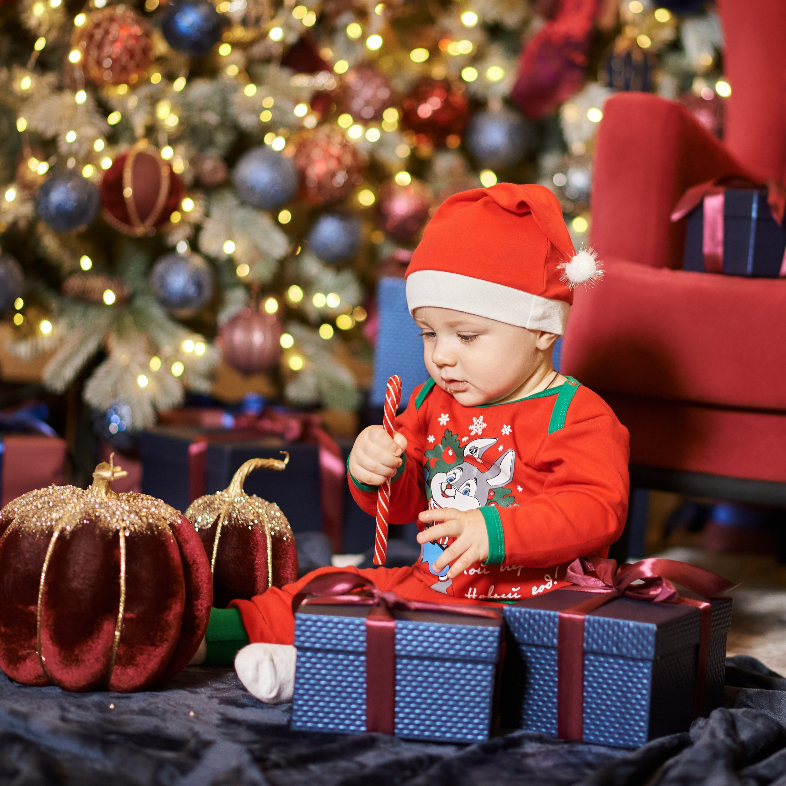 Новогодняя