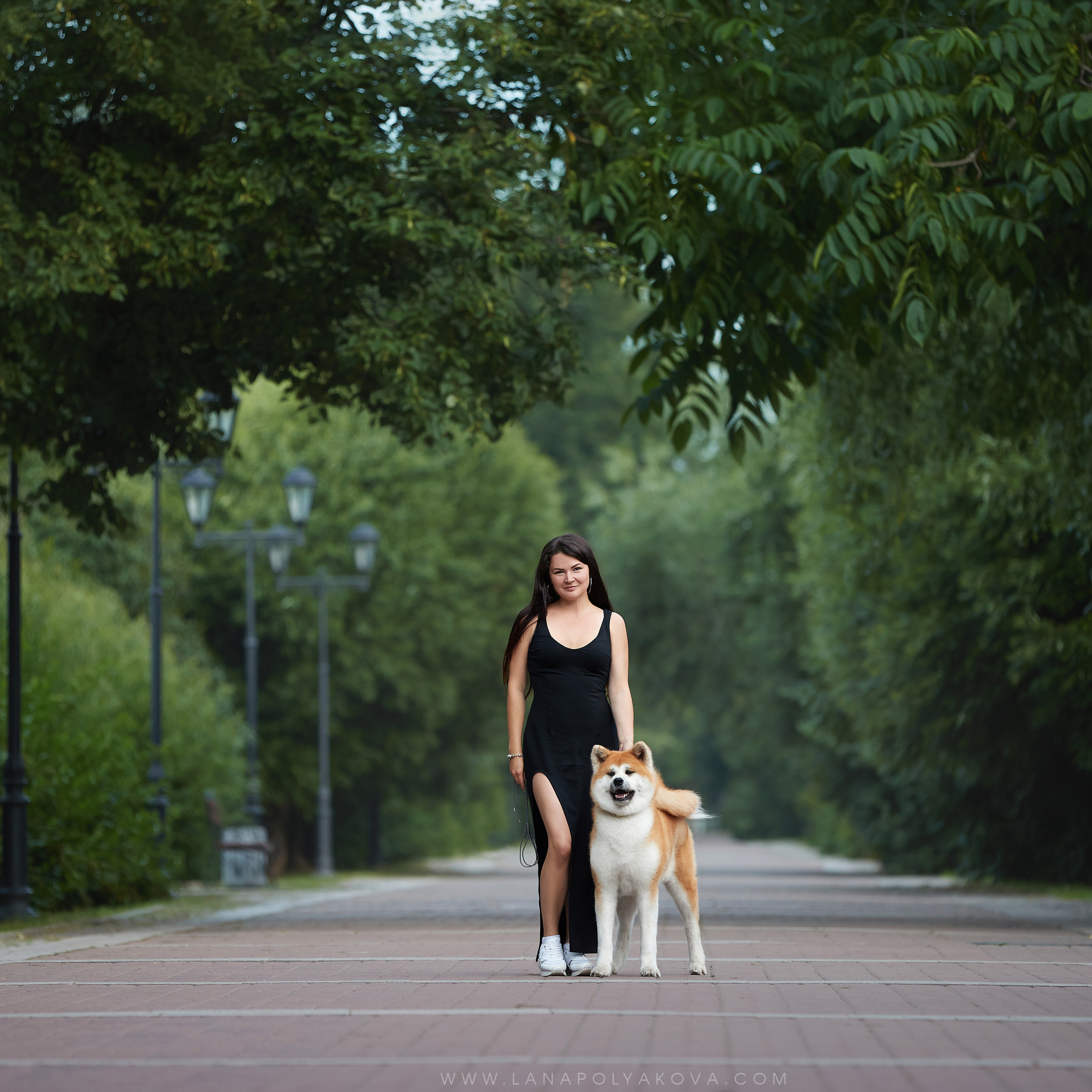 Фото-прогулка в Выборге с акитой Зуми и Ольгой. ФОТОГРАФ-АНИМАЛИСТ l LANA POLYAKOVA