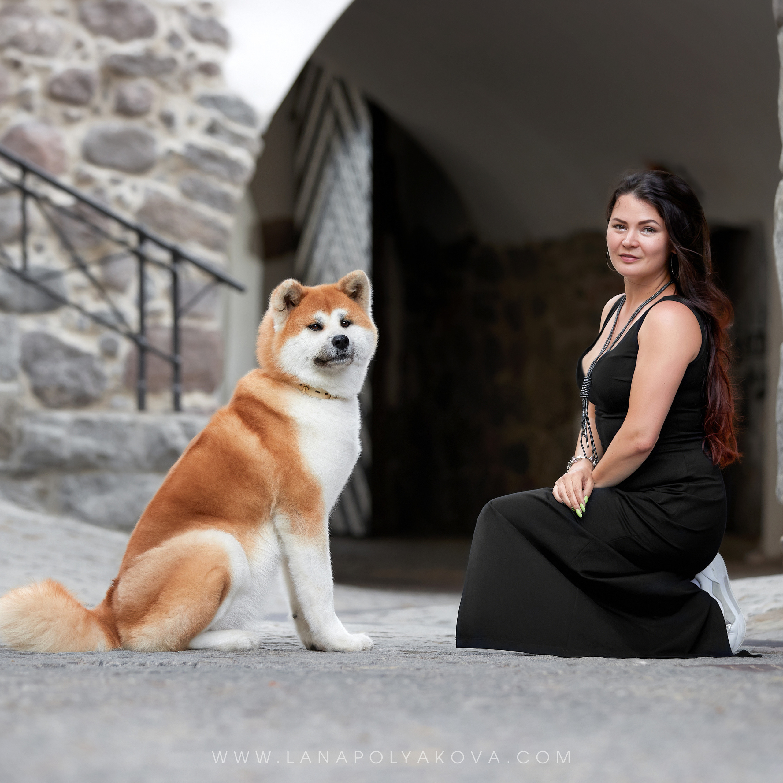 Фото-прогулка в Выборге с акитой Зуми и Ольгой. ФОТОГРАФ-АНИМАЛИСТ l LANA POLYAKOVA