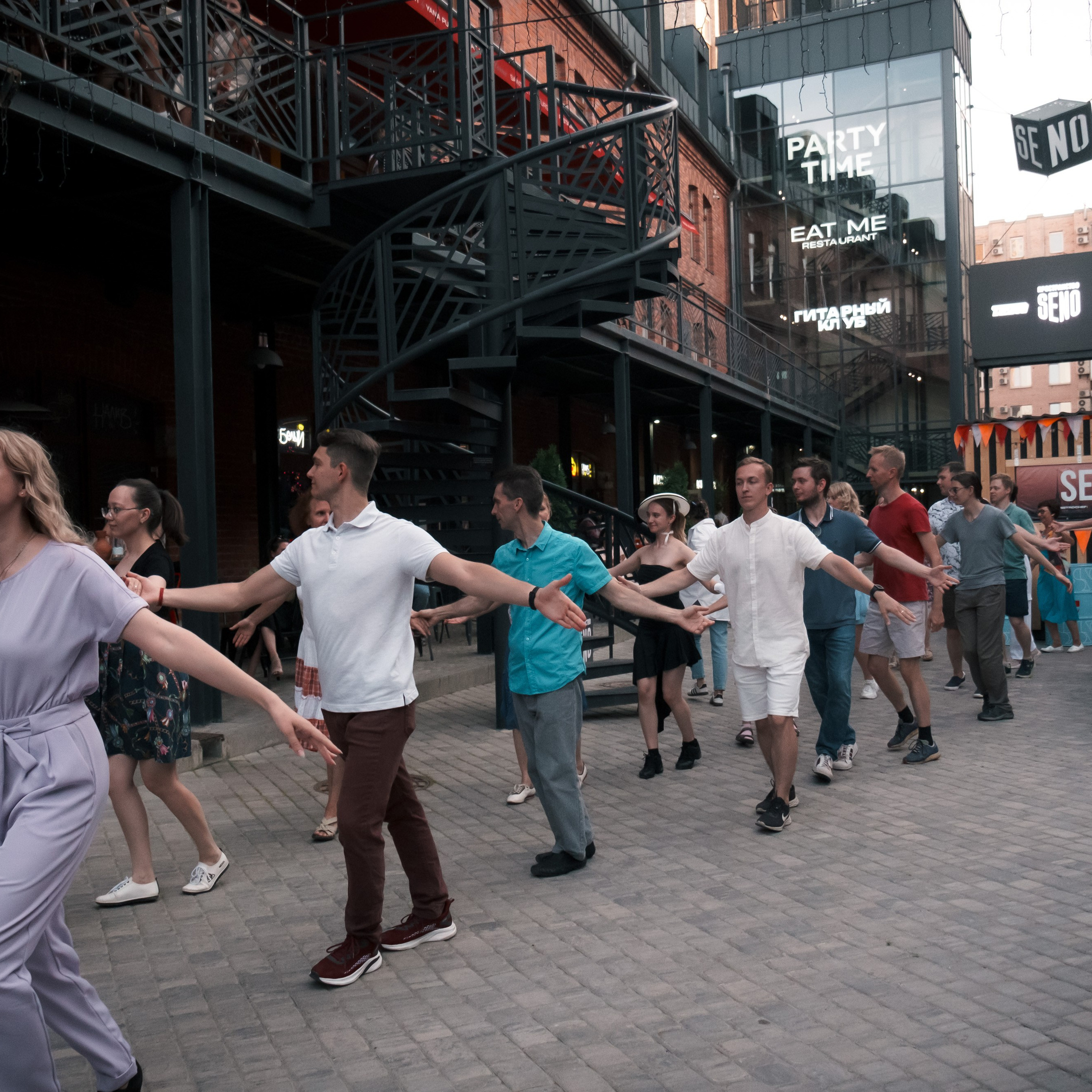 Promenade × SENO. Open-air. Фотограф Конопихин Константин