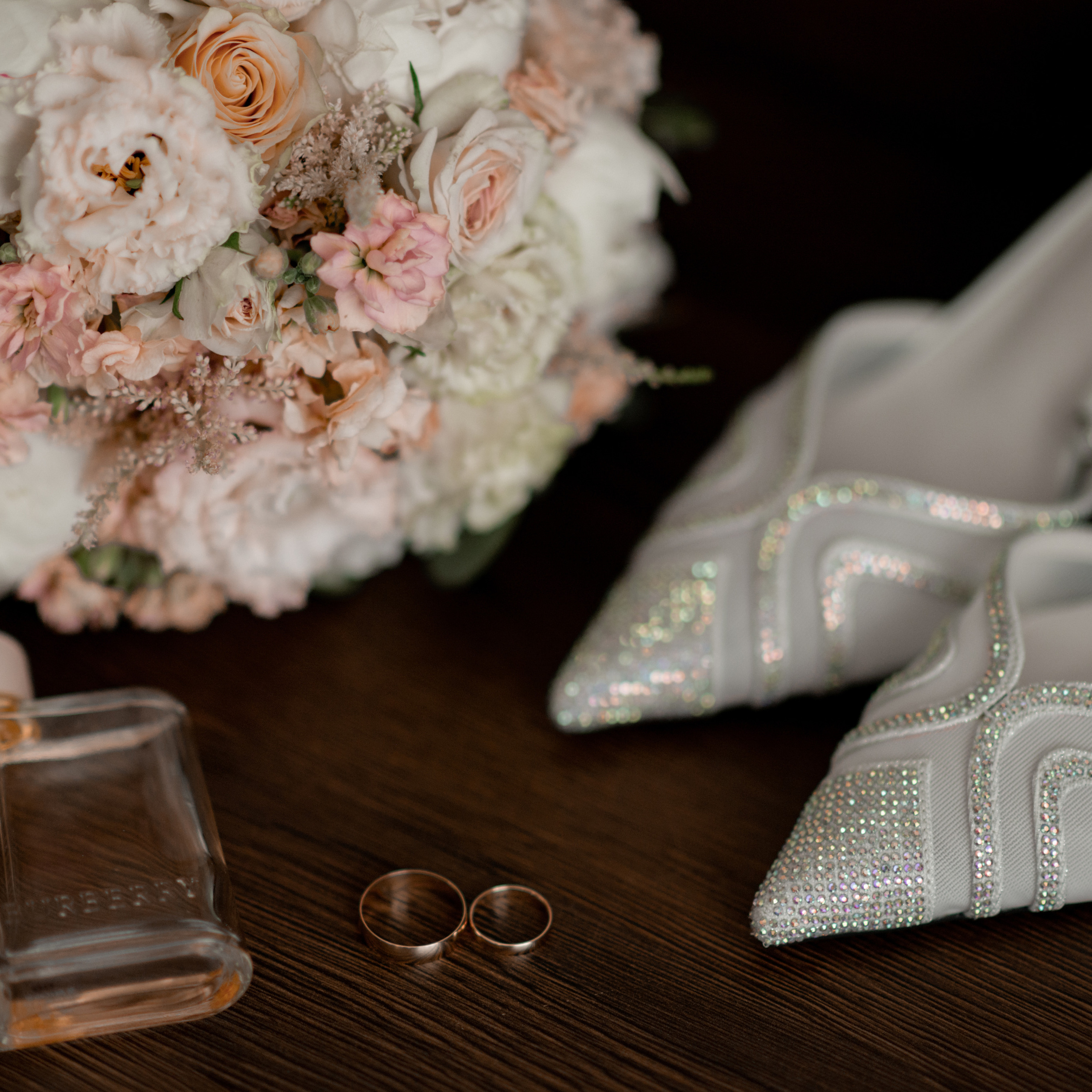 Отзывы о фотограе Евгении Тимощенко. Свадебный и семейный фотограф в Москве и Европе Евгения Амелина