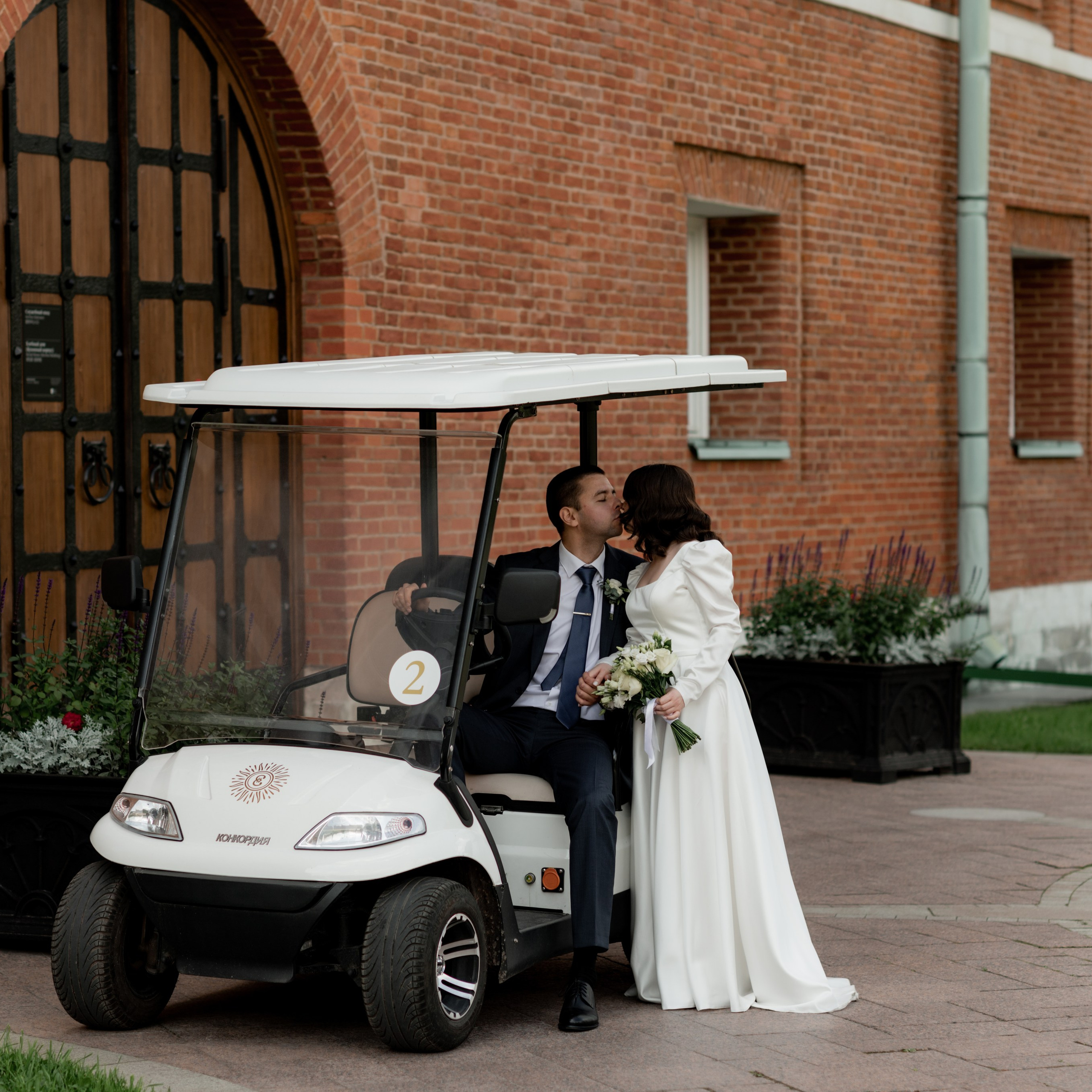 Отзывы о фотограе Евгении Тимощенко. Свадебный и семейный фотограф в Москве и Европе Евгения Амелина