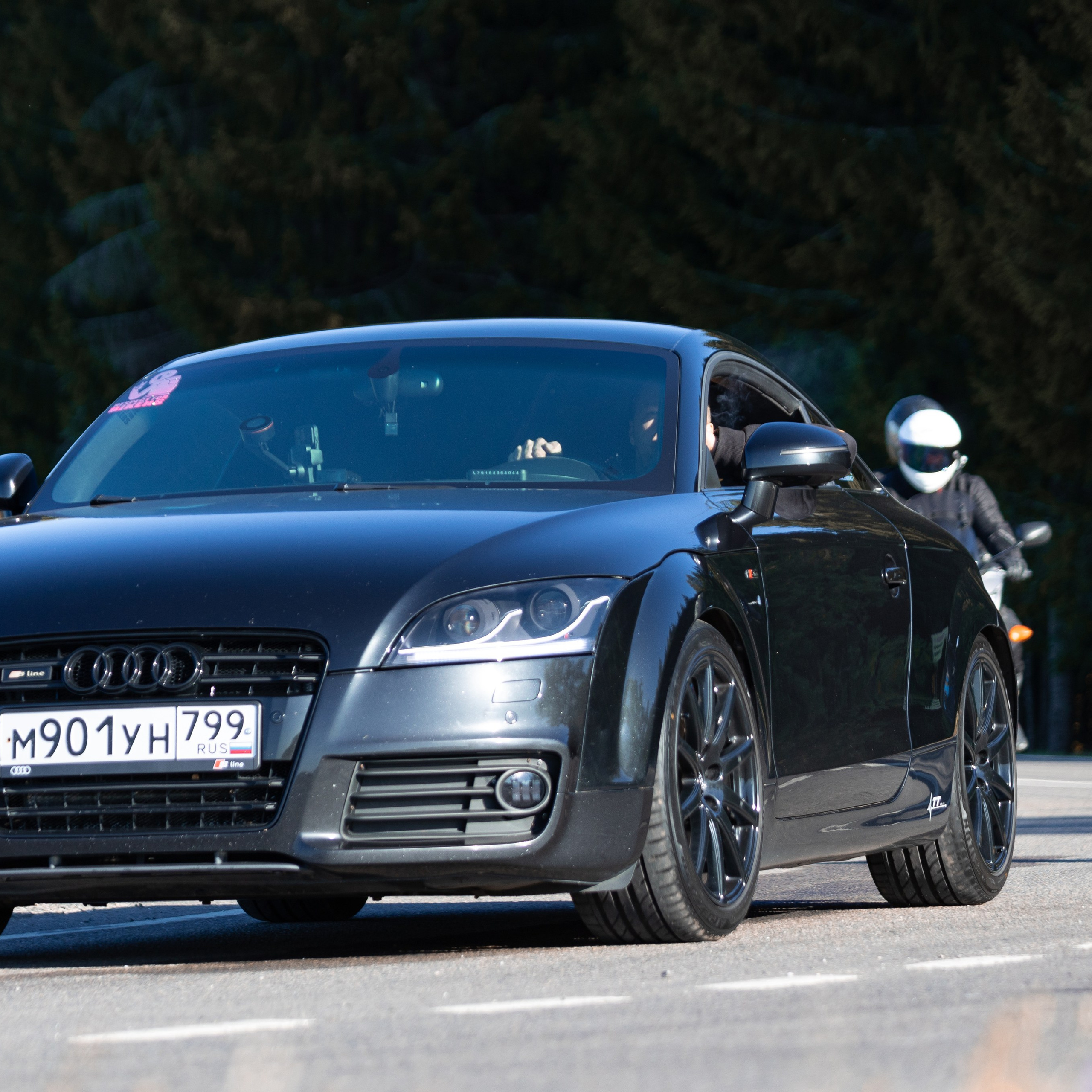 Автомобили и мотоциклы