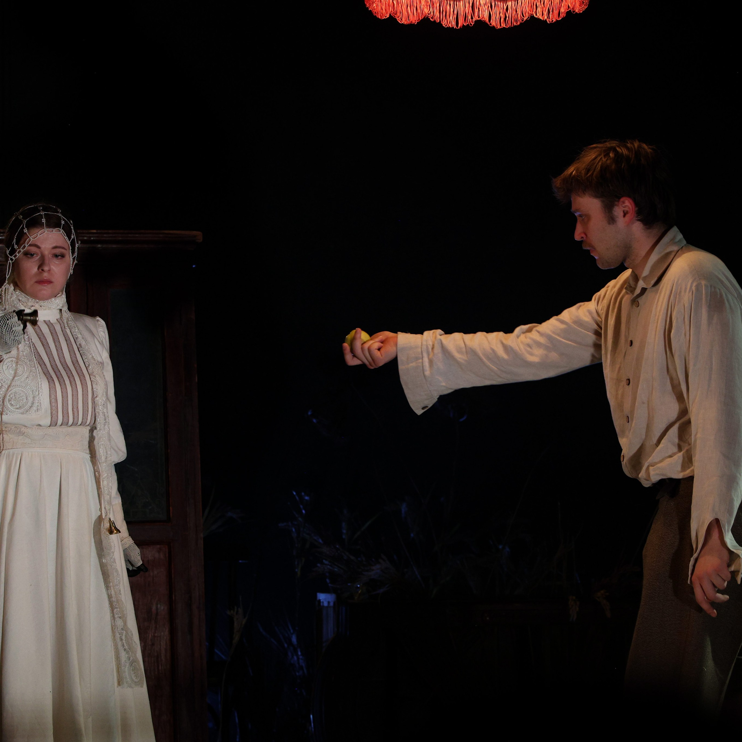 Спектакль «Корова» в «Московском театре на Таганке». Главная