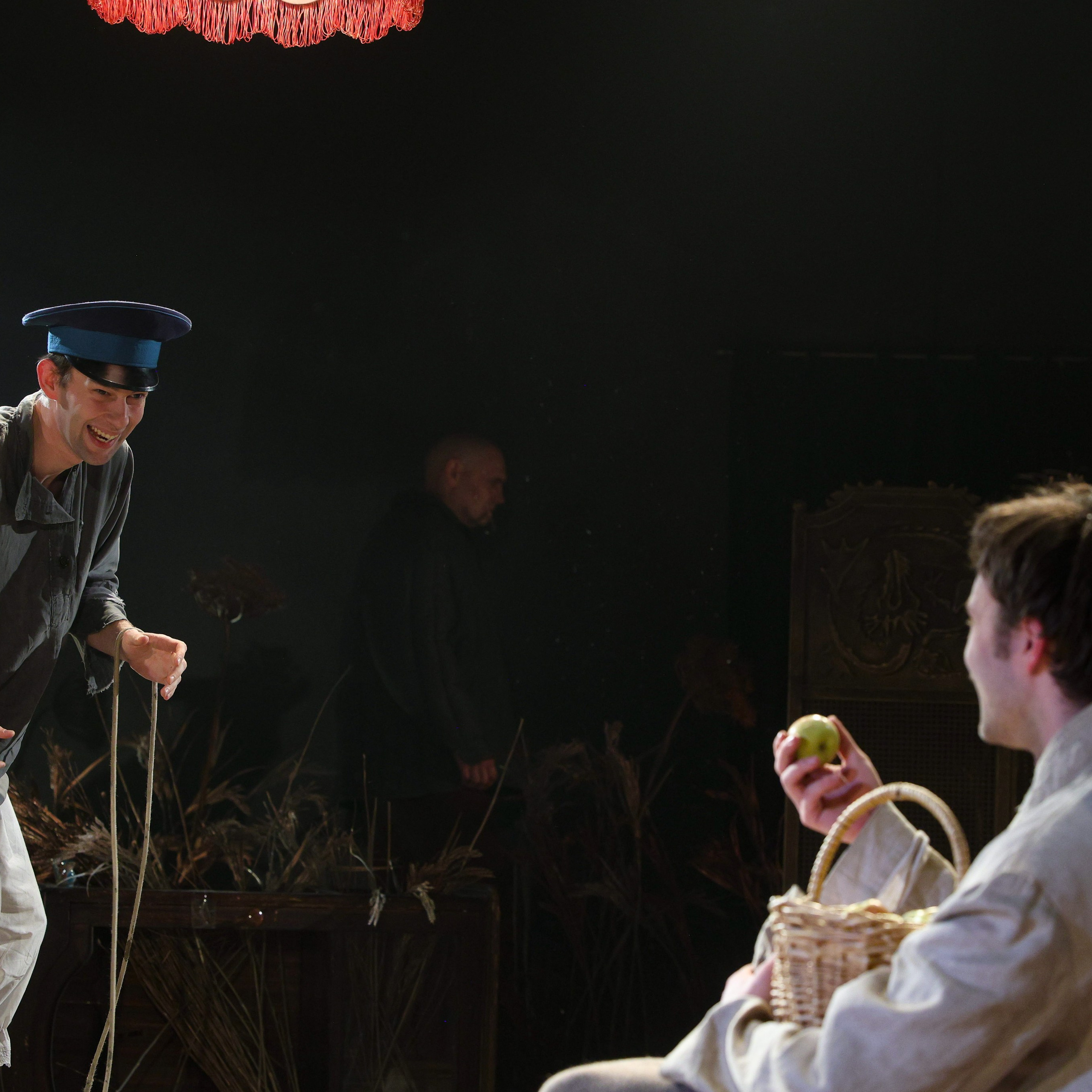 Спектакль «Корова» в «Московском театре на Таганке». Главная