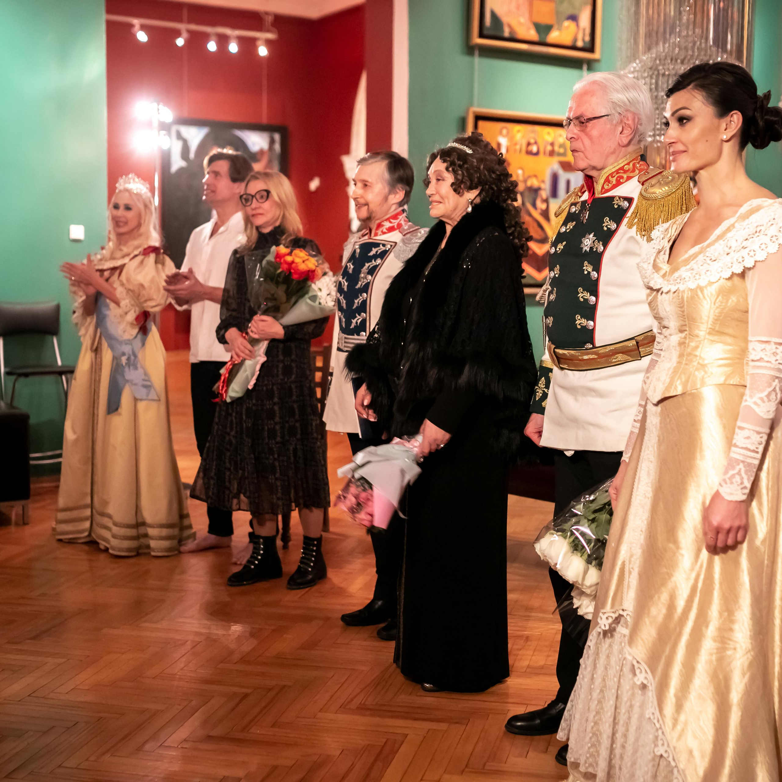 Спектакль из&nbsp;репертуара театра Киноактера в&nbsp;галерее Зураба Церетели 15.04.2022