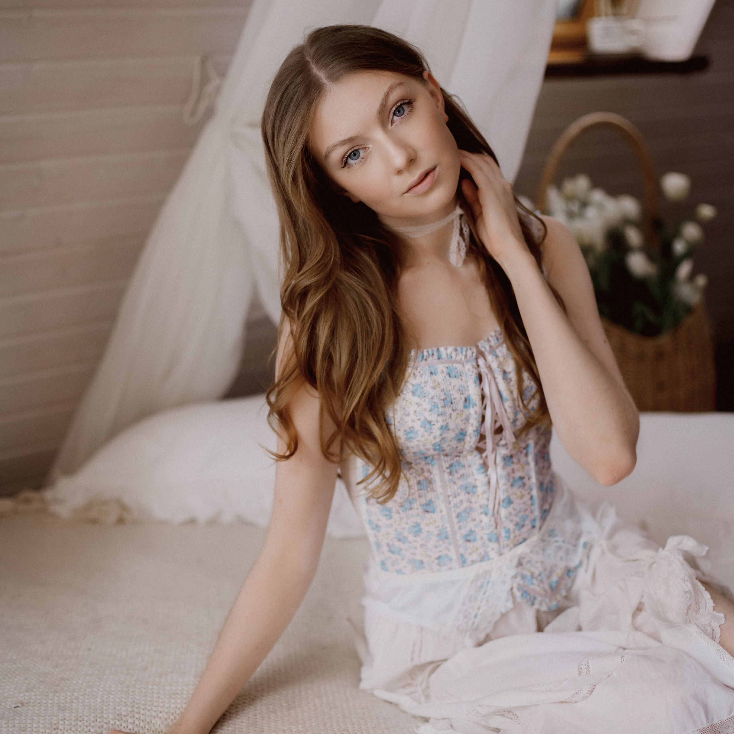 Анжелика в нежной и весенней фотосесии